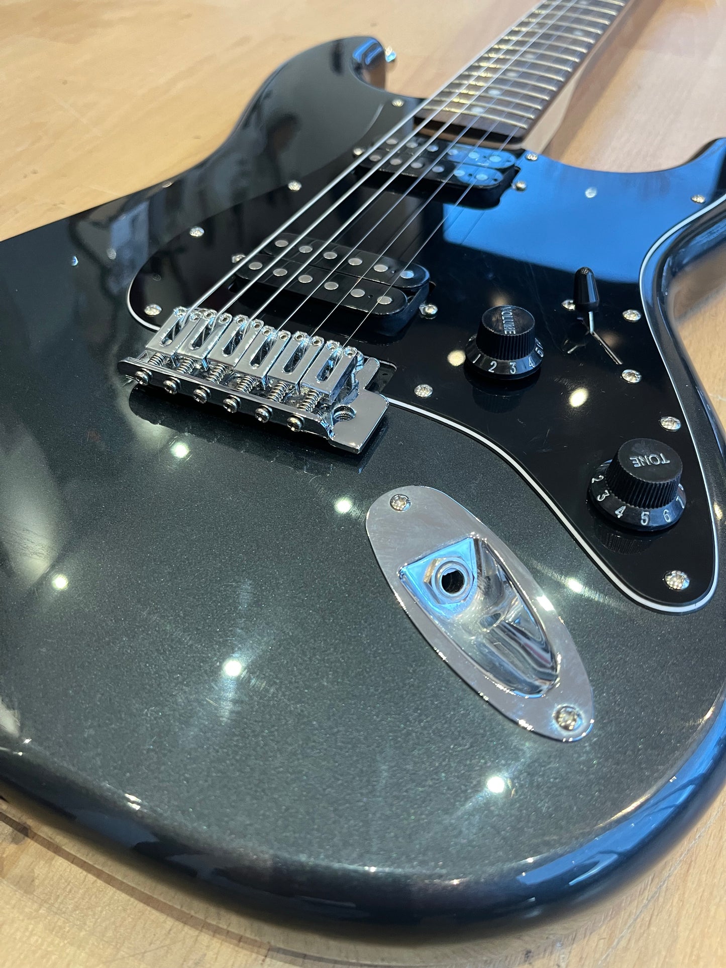 Fender Squier Strat - HH configuration, charcoal frost colour