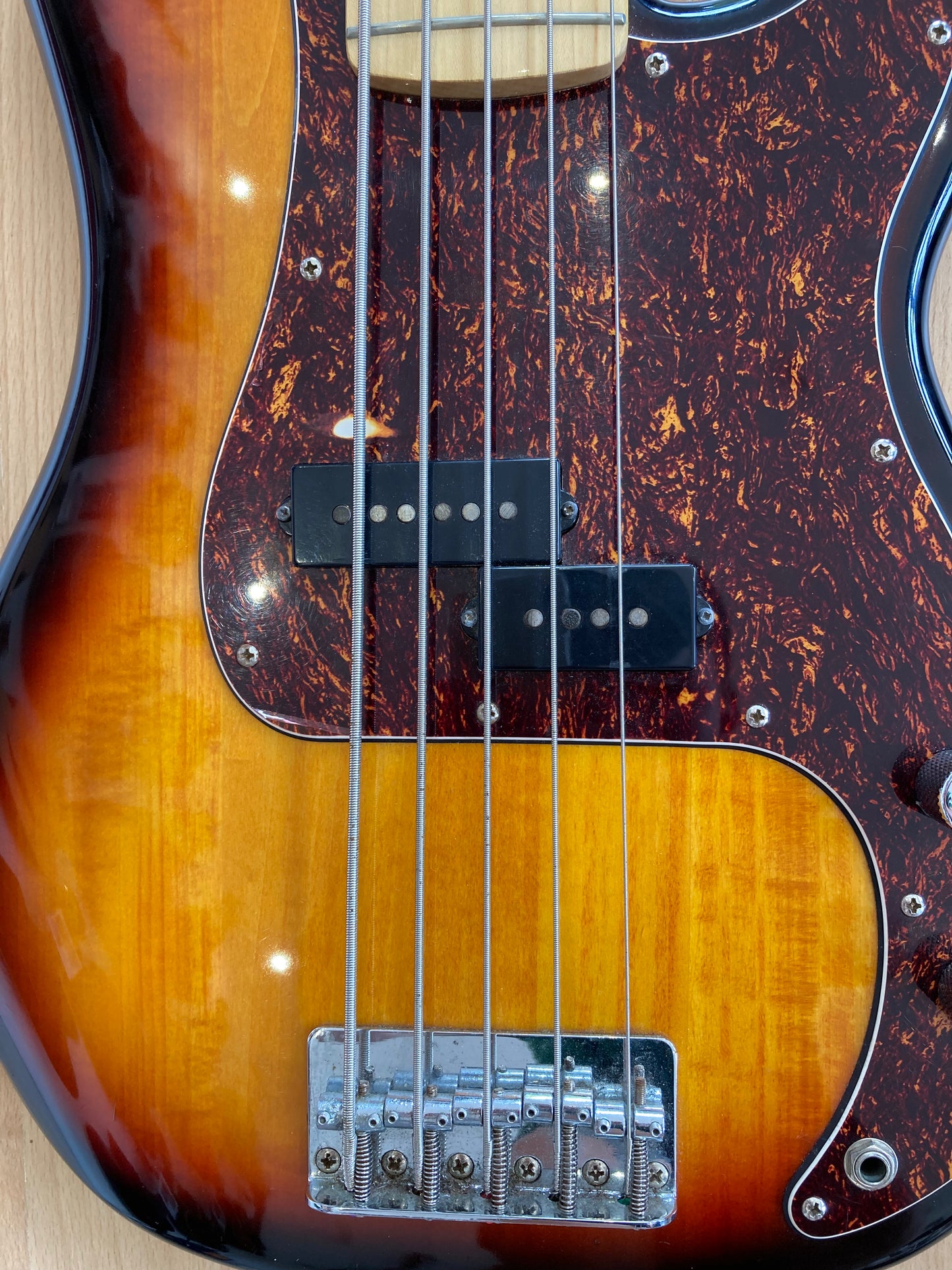 Fender Squier 5 String Percussion Bass Sunburst - Excellent Condition