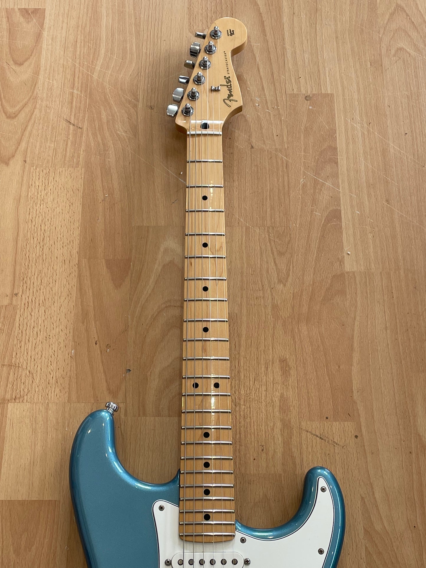Fender Strat Player Series in Tidepool- with Fender Strap Locks - MINT condition