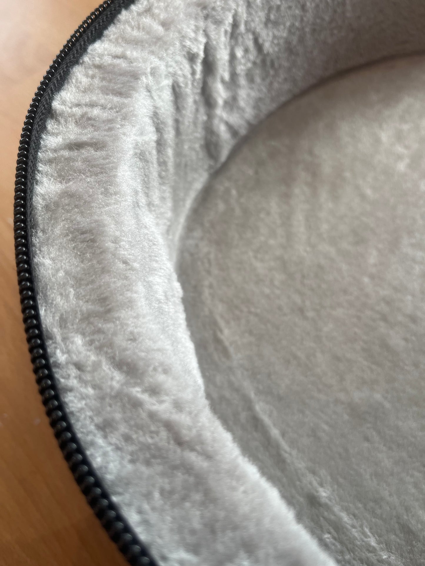 Polyfoam Lightweight hard case, for acoustic guitars - plush grey - NEW