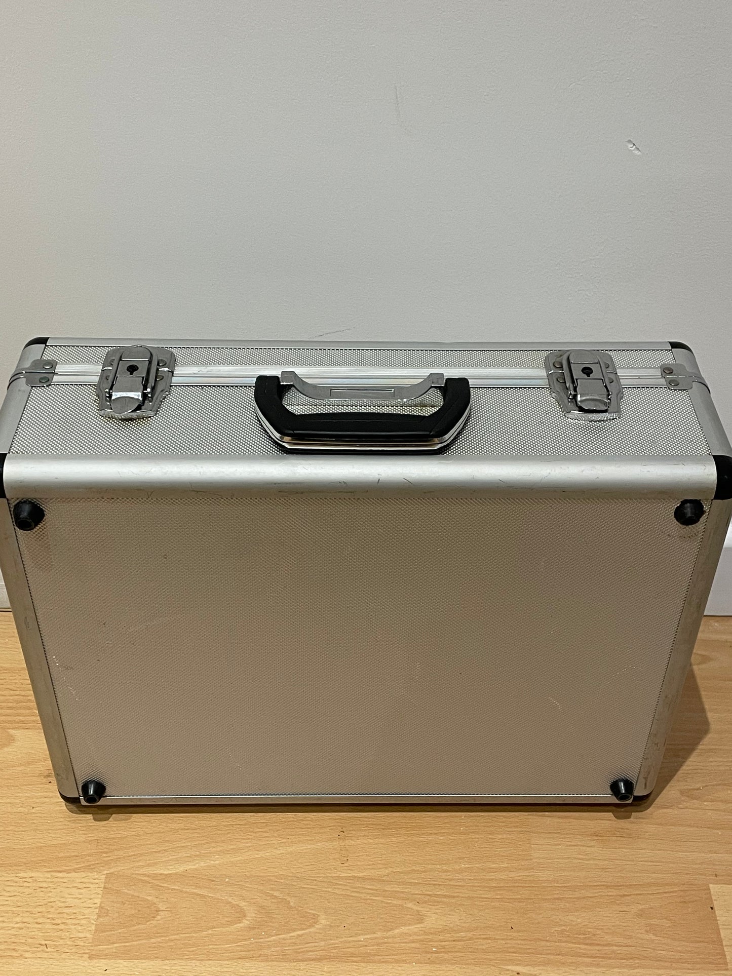 Padded Metal Hard-case for Musicians