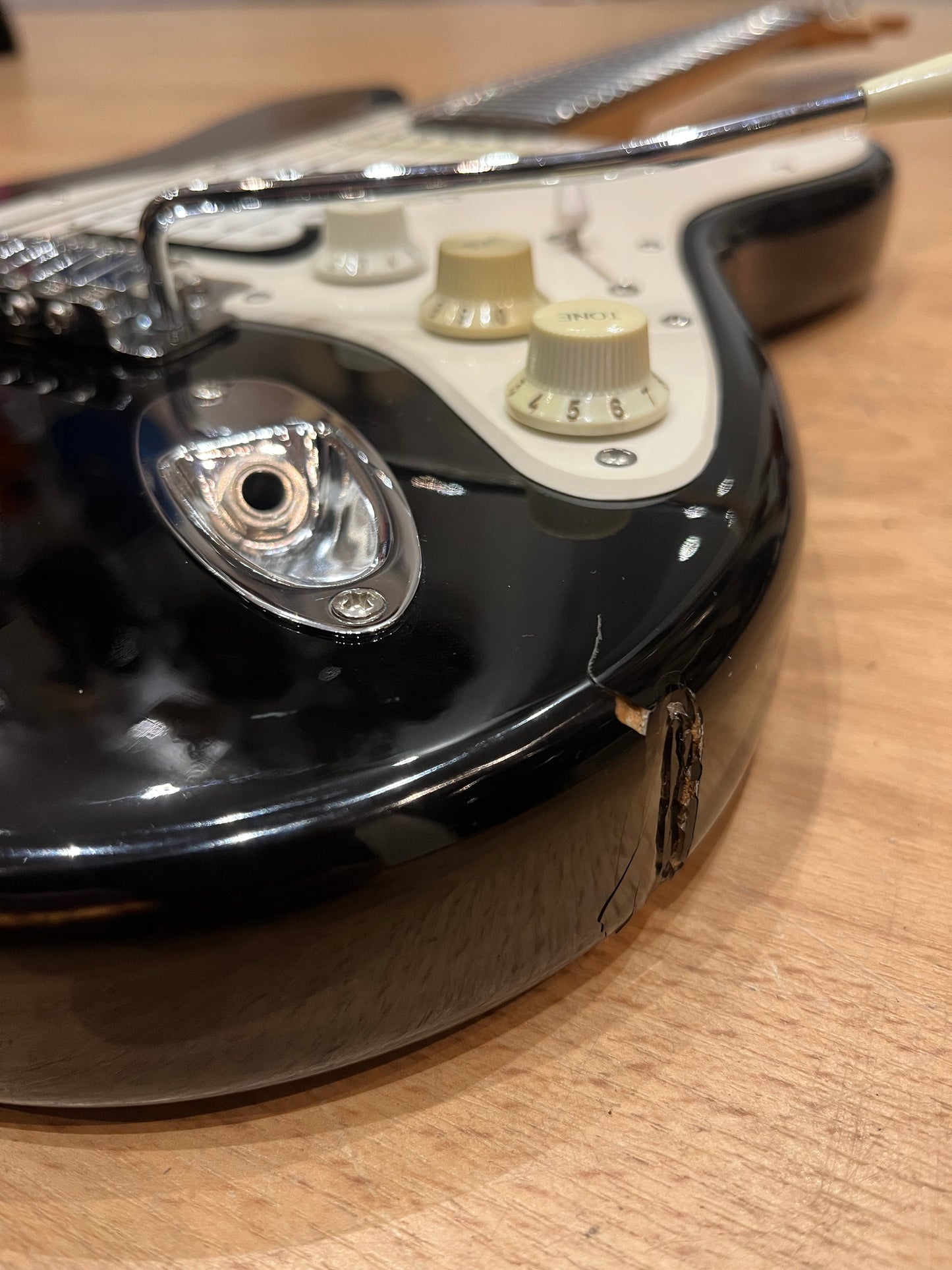 Squier Bullet Strat – HSS Configuration, Black with Vintage White Pickguard