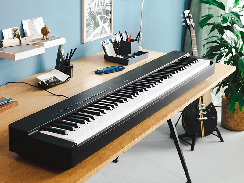 A compact piano pack with the sound and features to satisfy the needs of advanced players (P223)