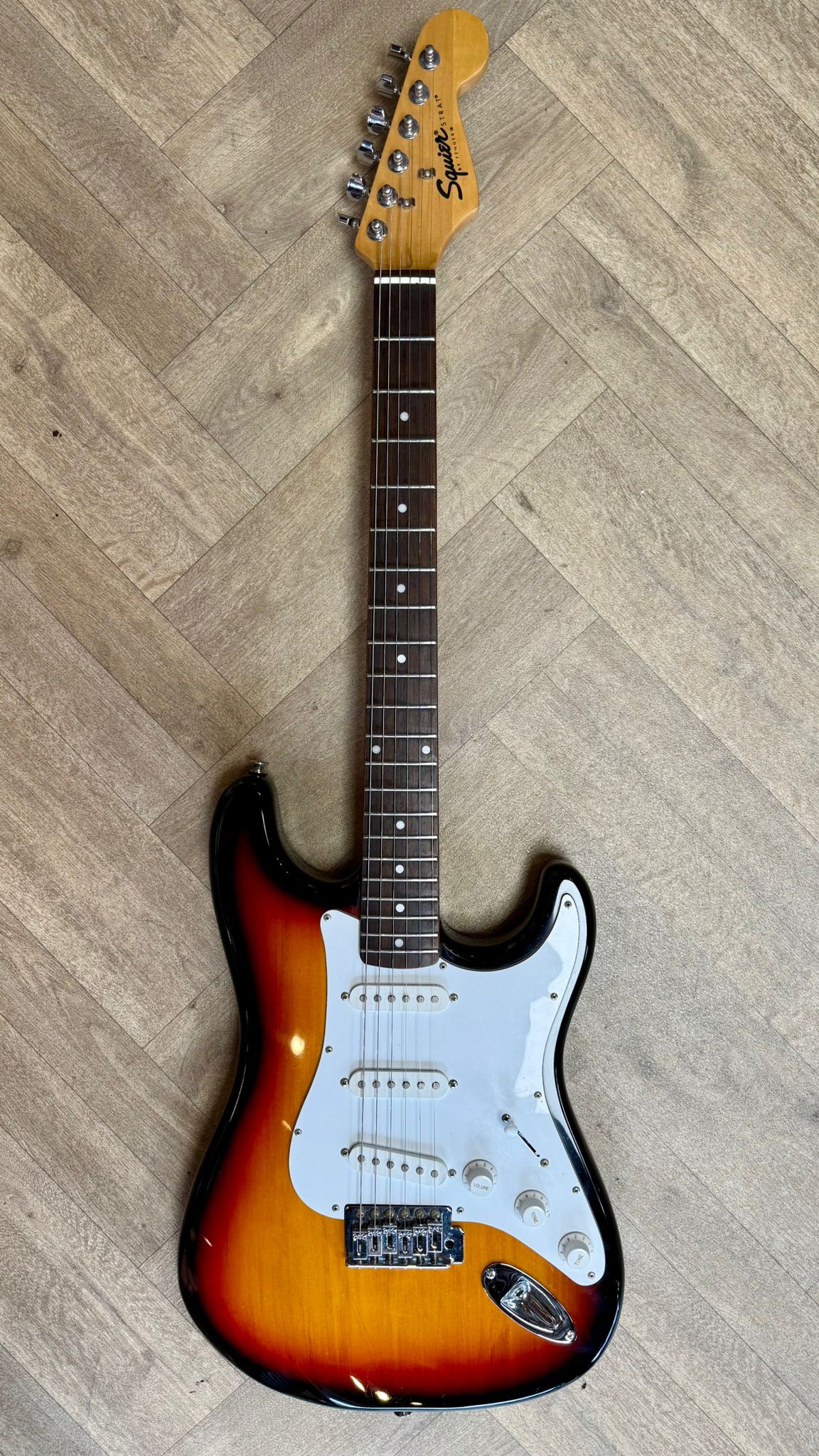 Brown Squire Stratocaster - Great Condition