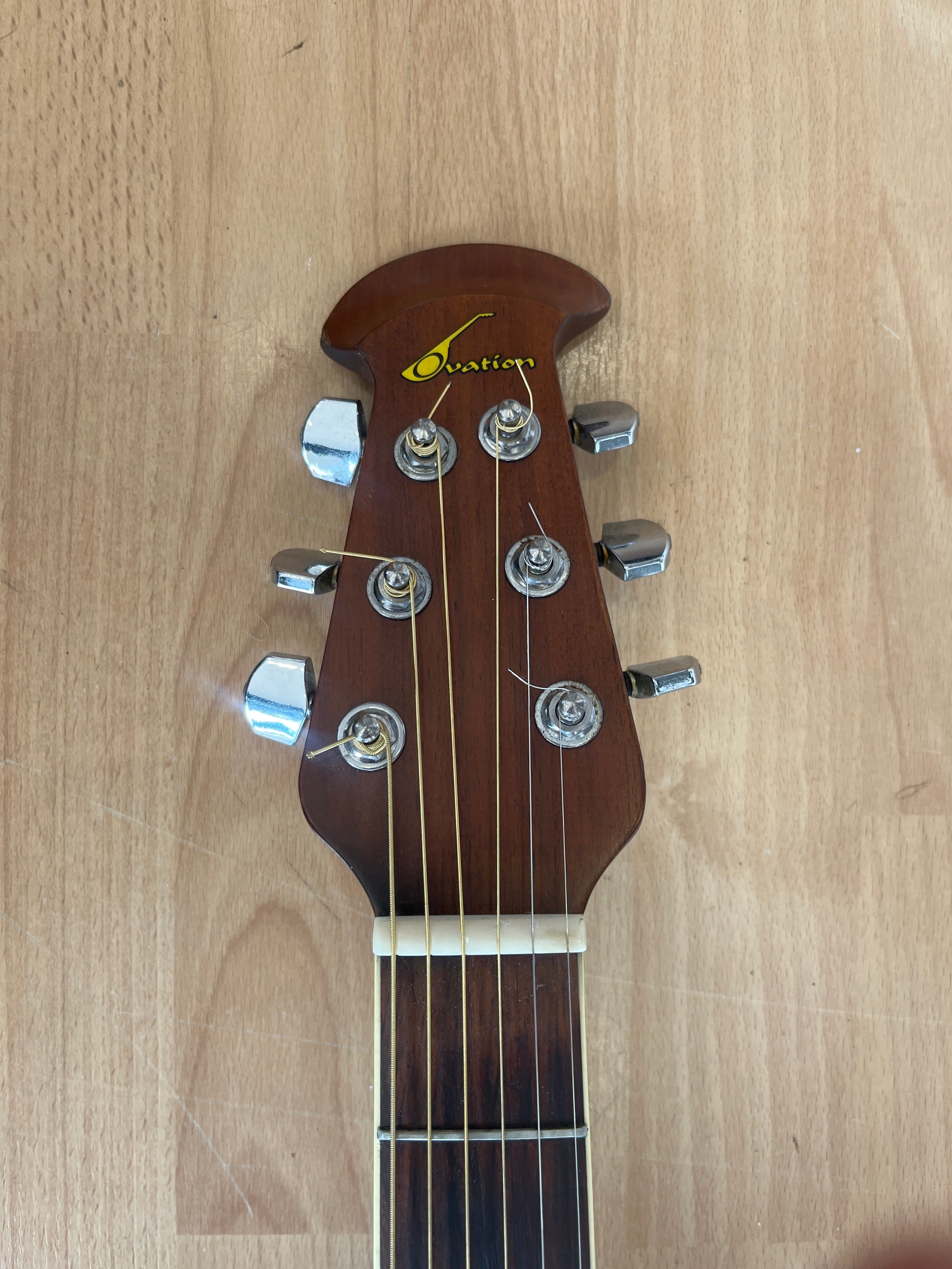 Ovation Celebrity Model No: CS167- Great Condition