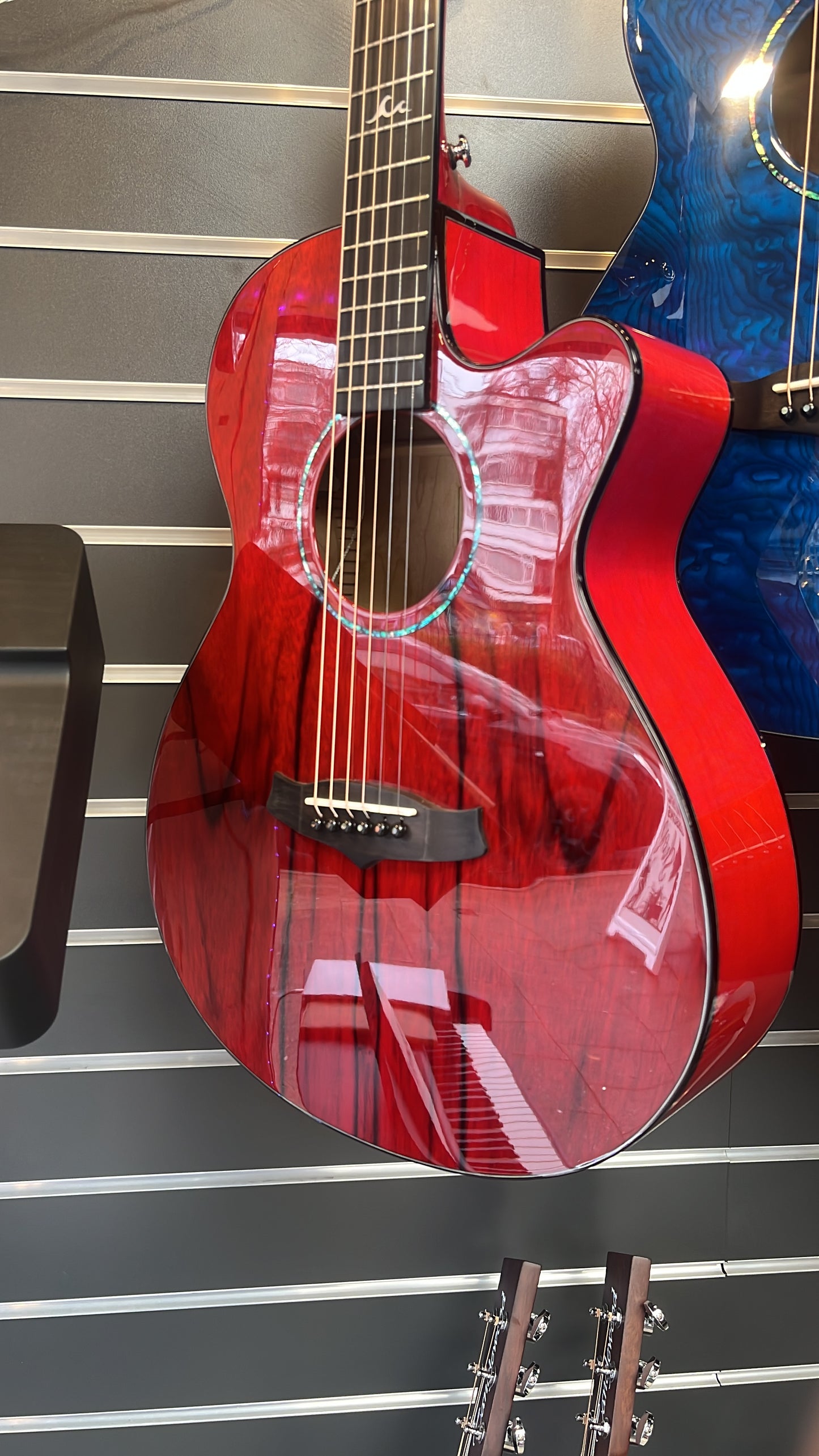 Tanglewood Azure - Shimmer Red Gloss