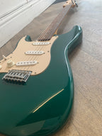 Squier "Standard Series" Stratocaster - Left Handed in Racing Green
