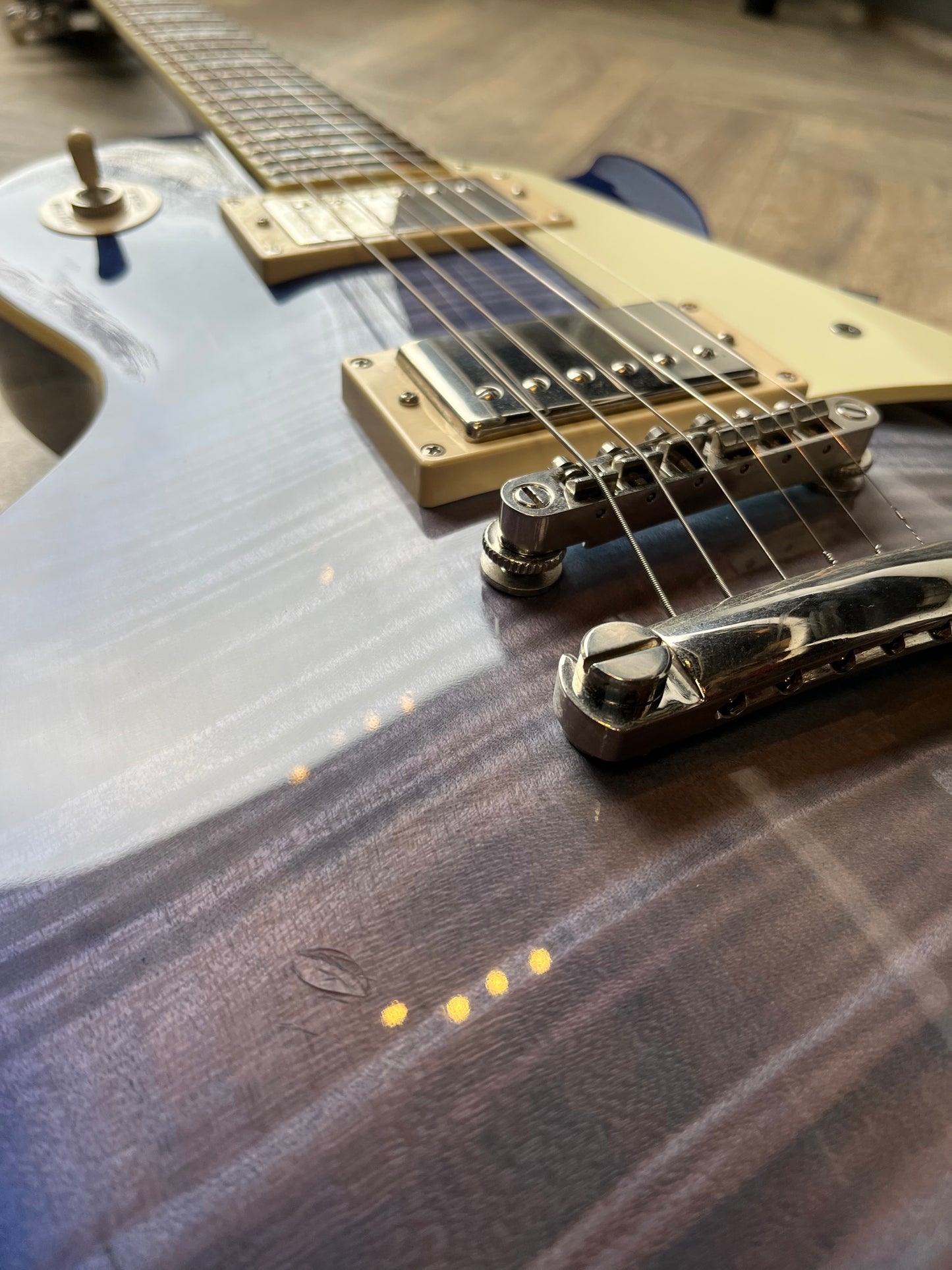 Gorgeous Epiphone Les Paul Standard in Blueburst finish