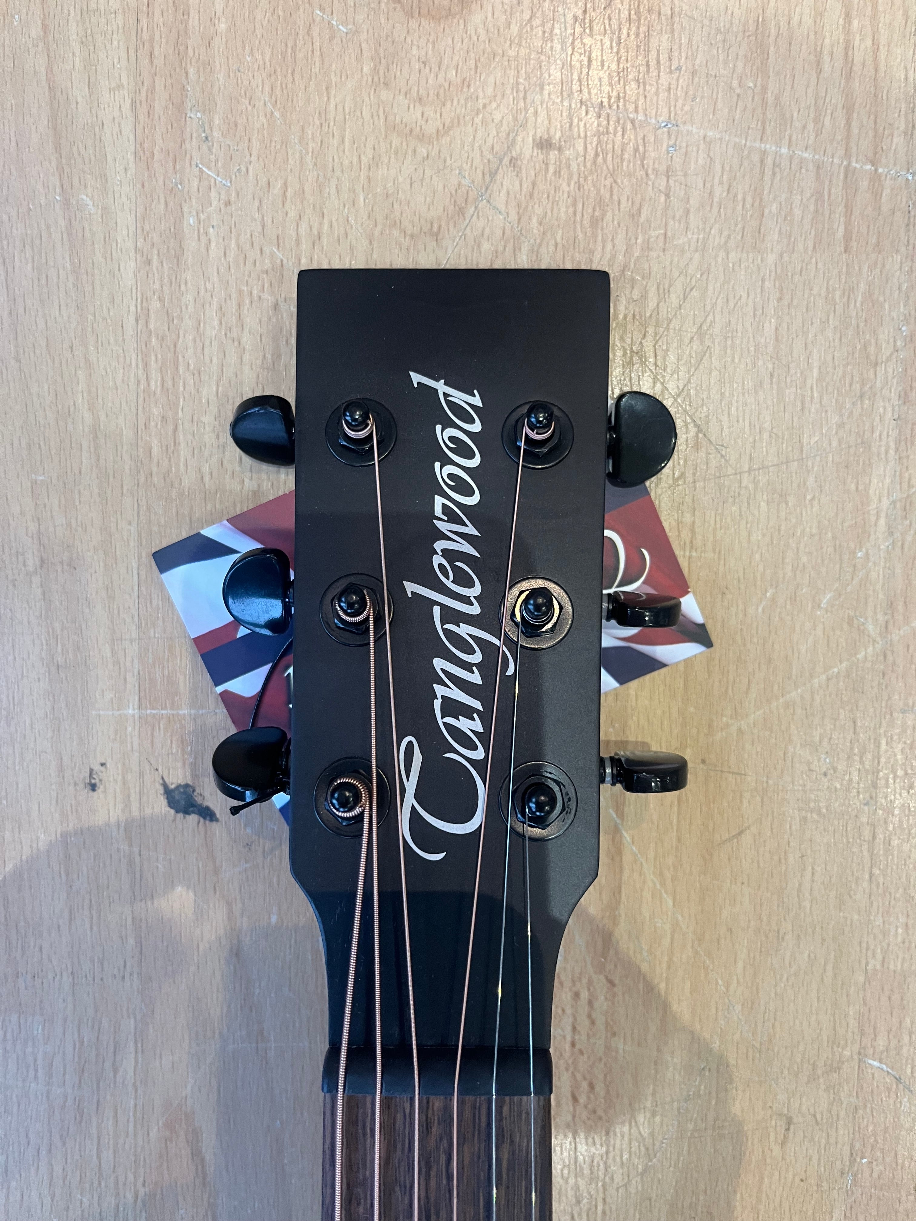 Tanglewood Strada TS5 - The classic "Dreadnought" shape