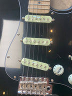 VINTAGE V60 MAPLE COASTER SERIES ELECTRIC GUITAR - GLOSS BLACK