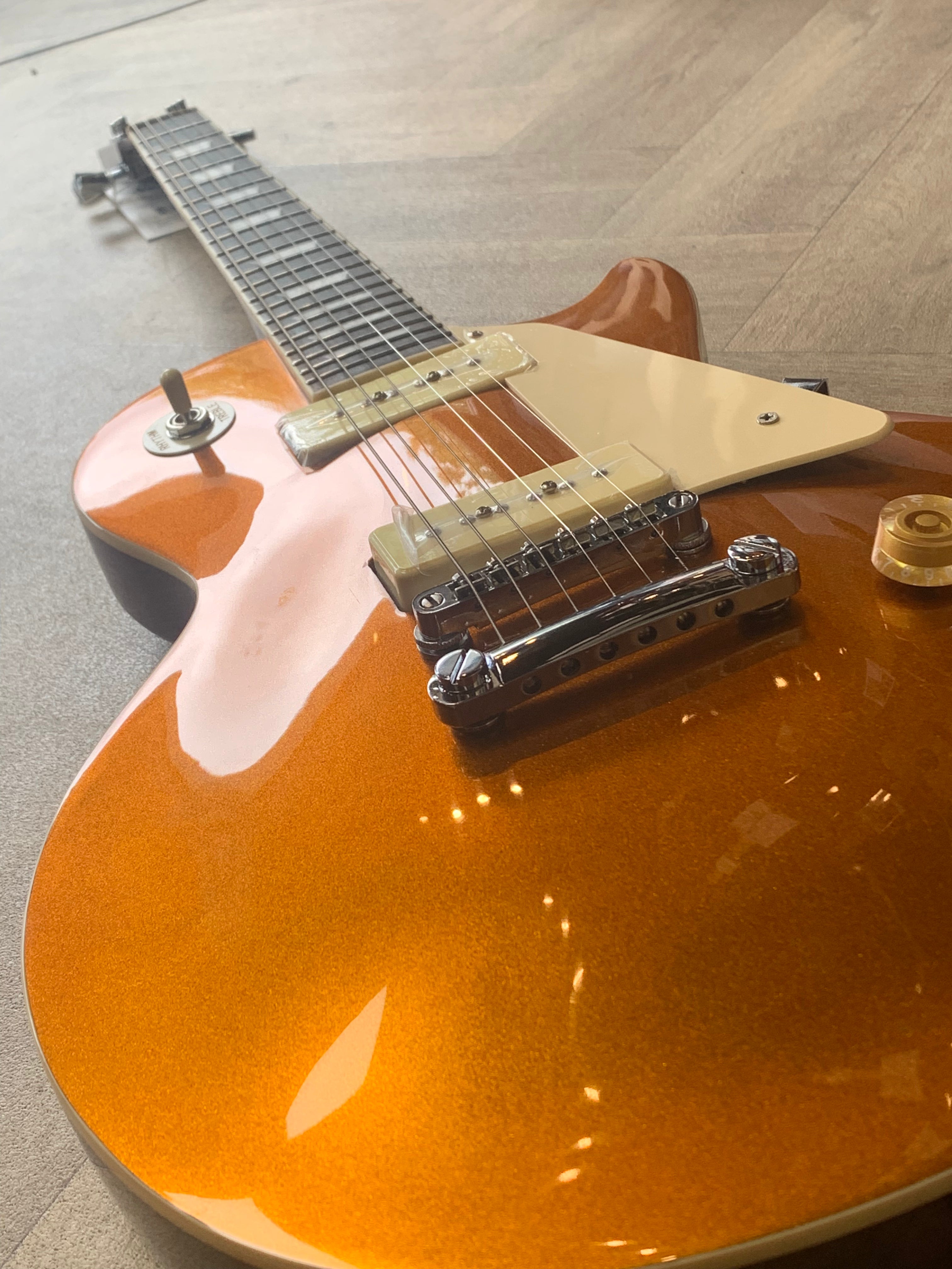 NORTHSTAR LP STYLE w/ SET NECK - GOLD TOP