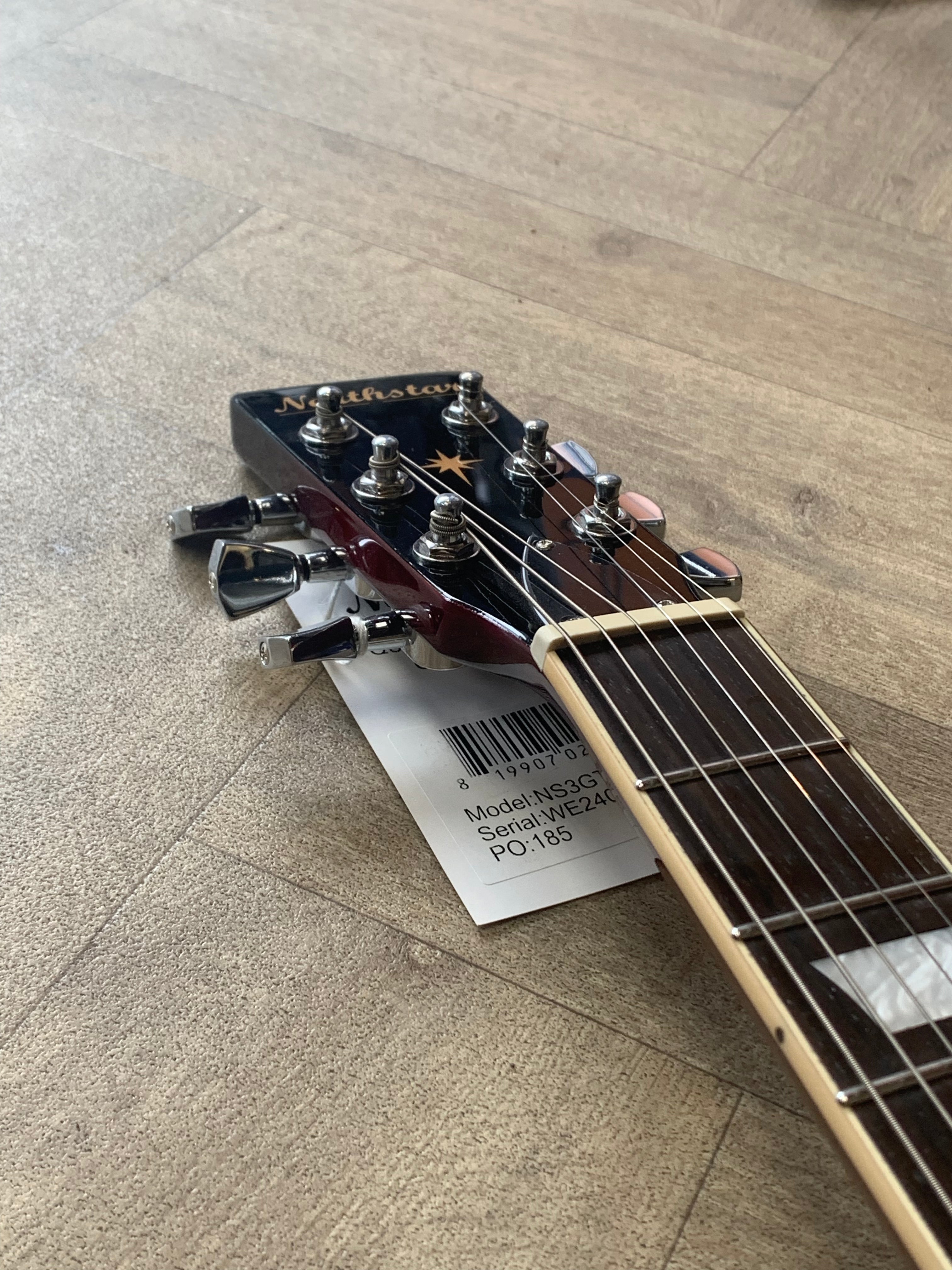 NORTHSTAR LP STYLE w/ SET NECK - GOLD TOP