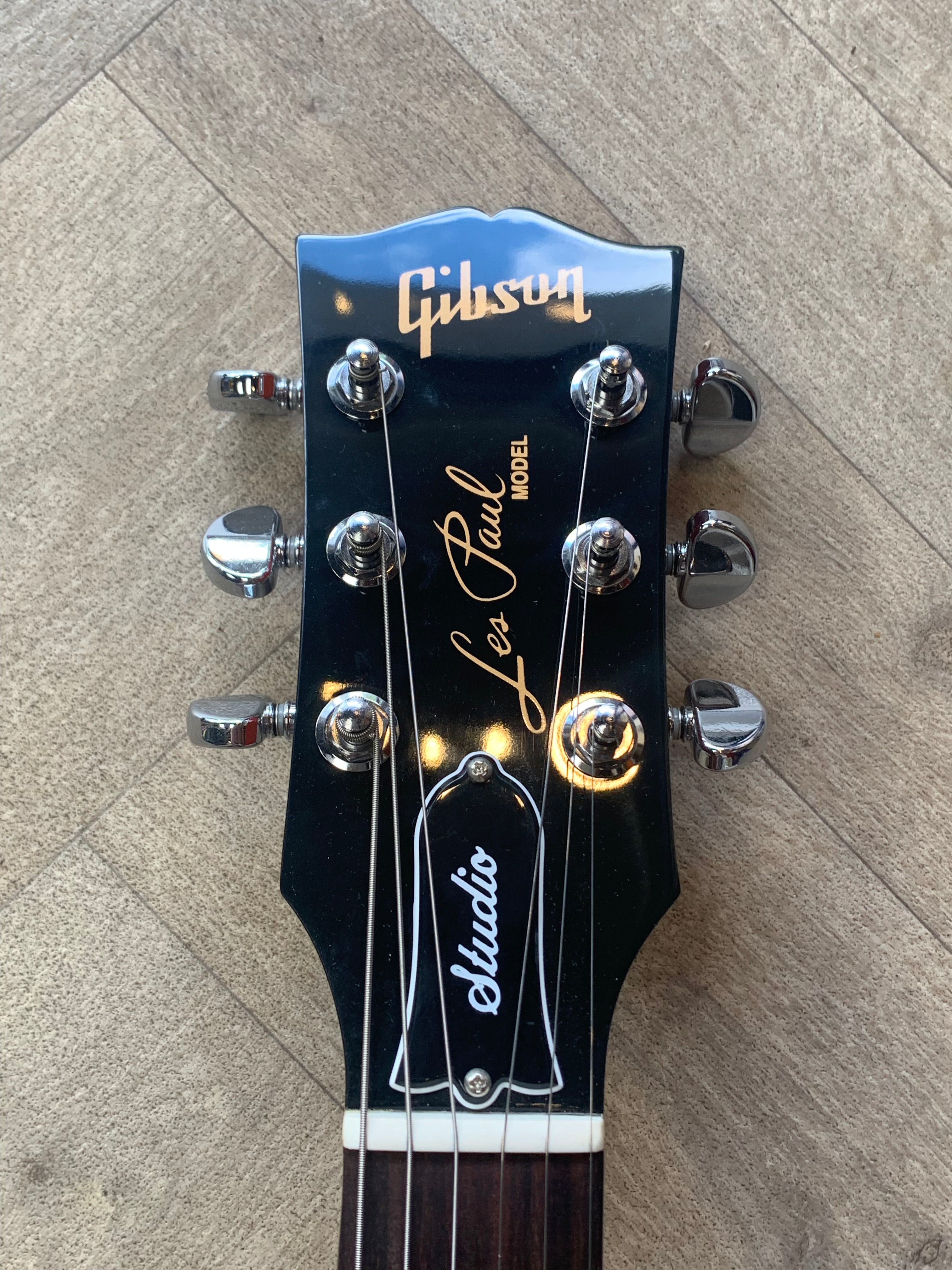 Gibson Les Paul Studio - Tangerine Burst 2019 with leather bag - MINT CONDITION