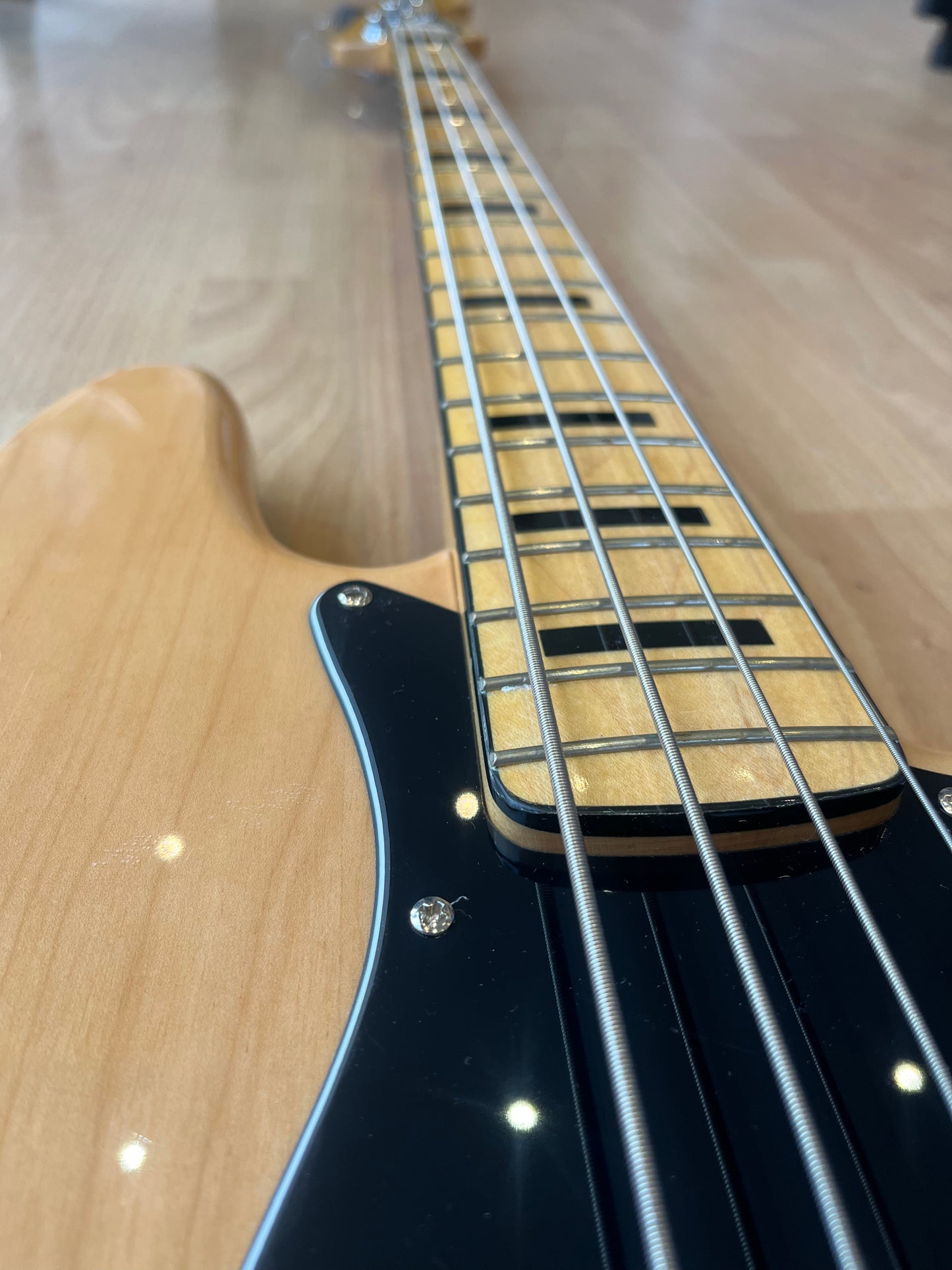 Squier Vintage modified Jazz bass with Stunning finish