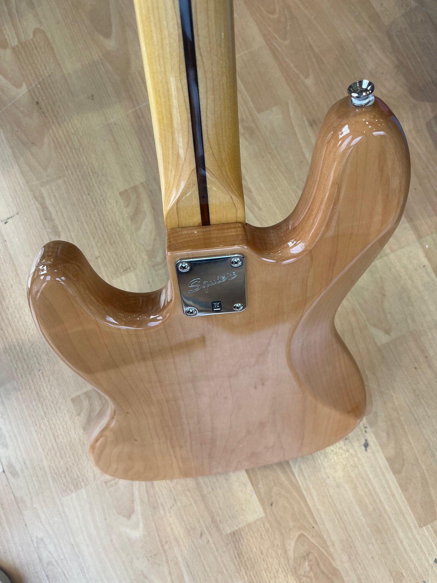 Squier Vintage modified Jazz bass with Stunning finish
