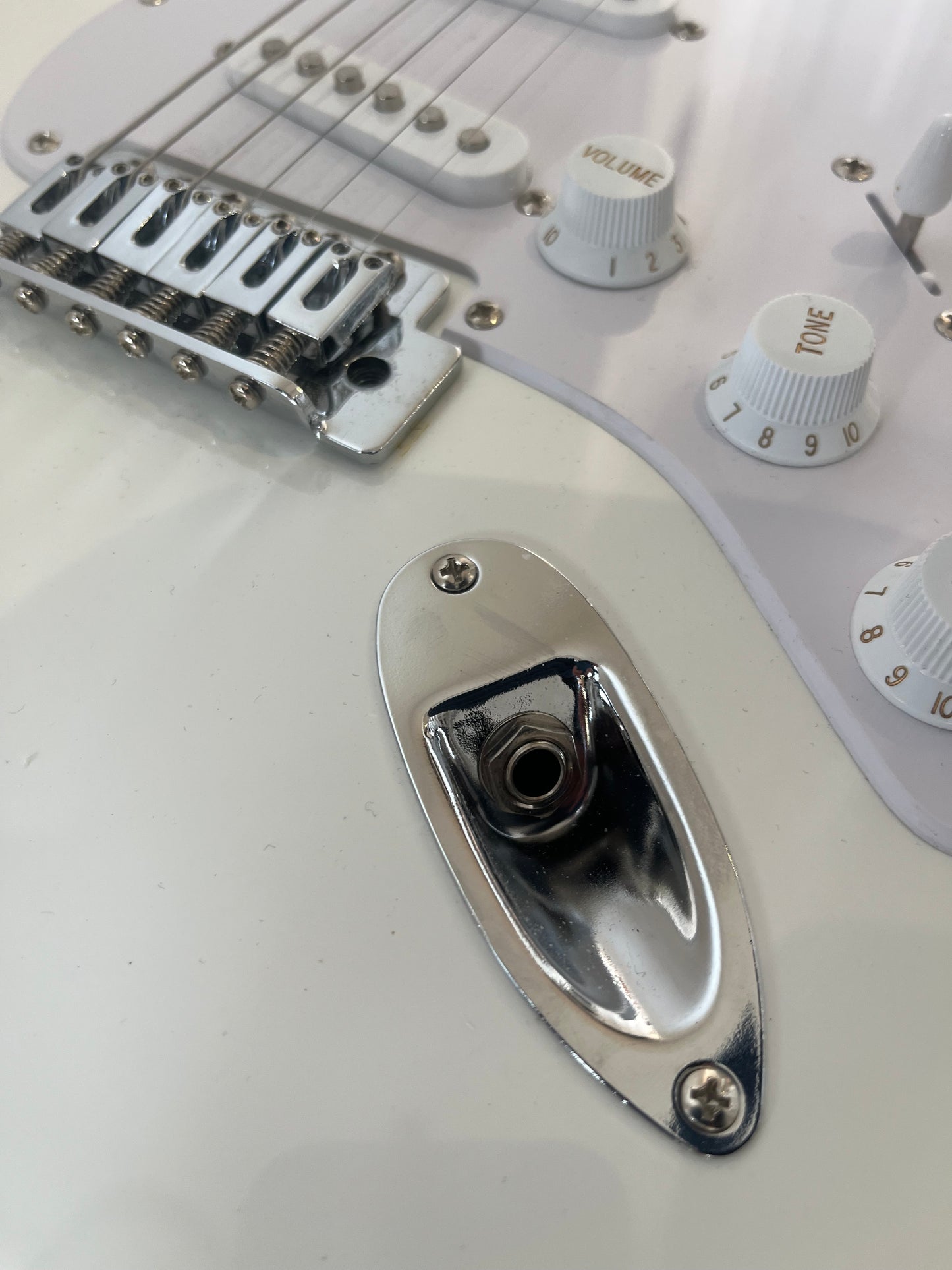 Pristine Squier Strat - white on white in MINT CONDITION