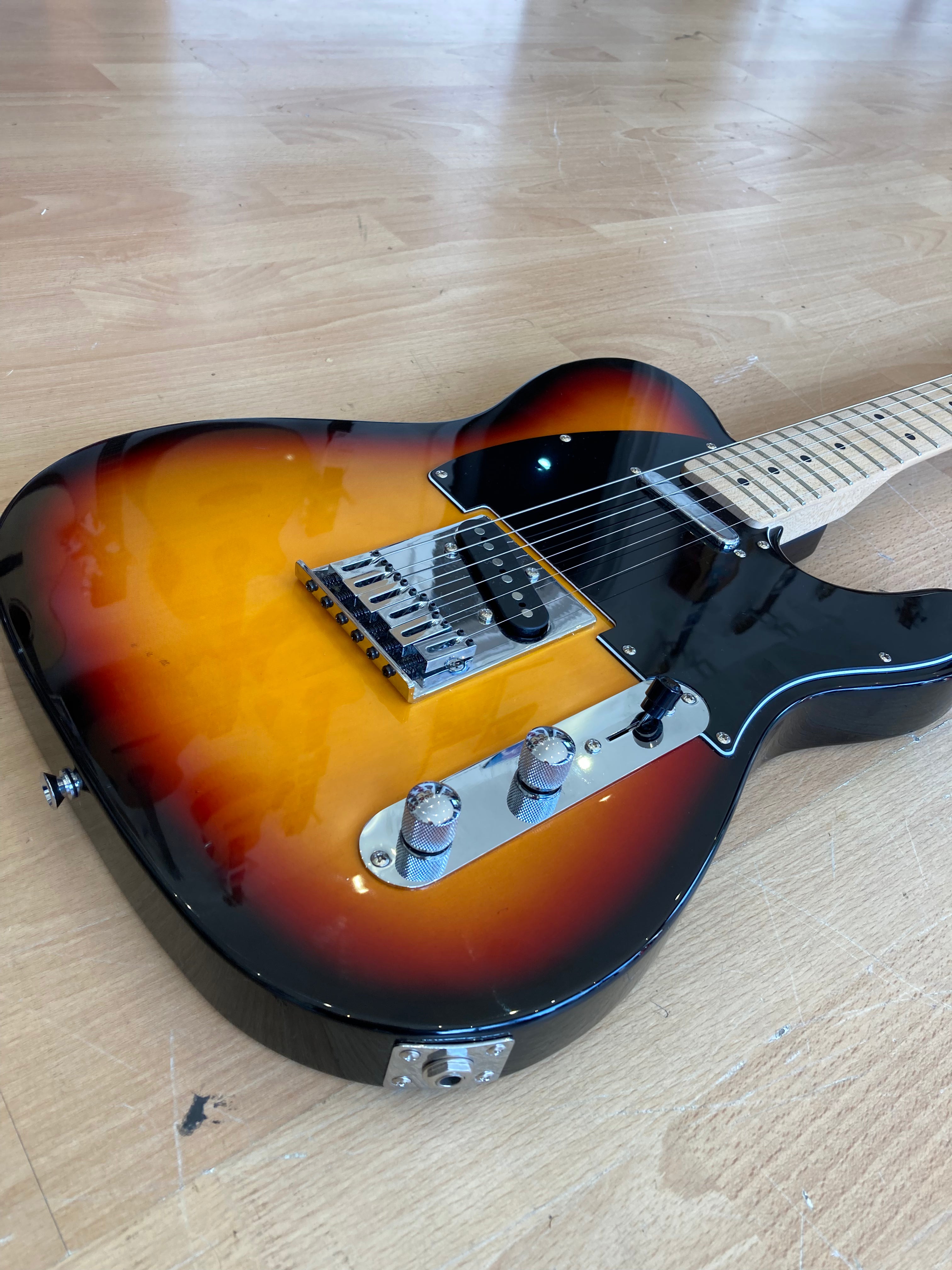 Fender Squier Telecaster in Sunburst finish - Great Condition