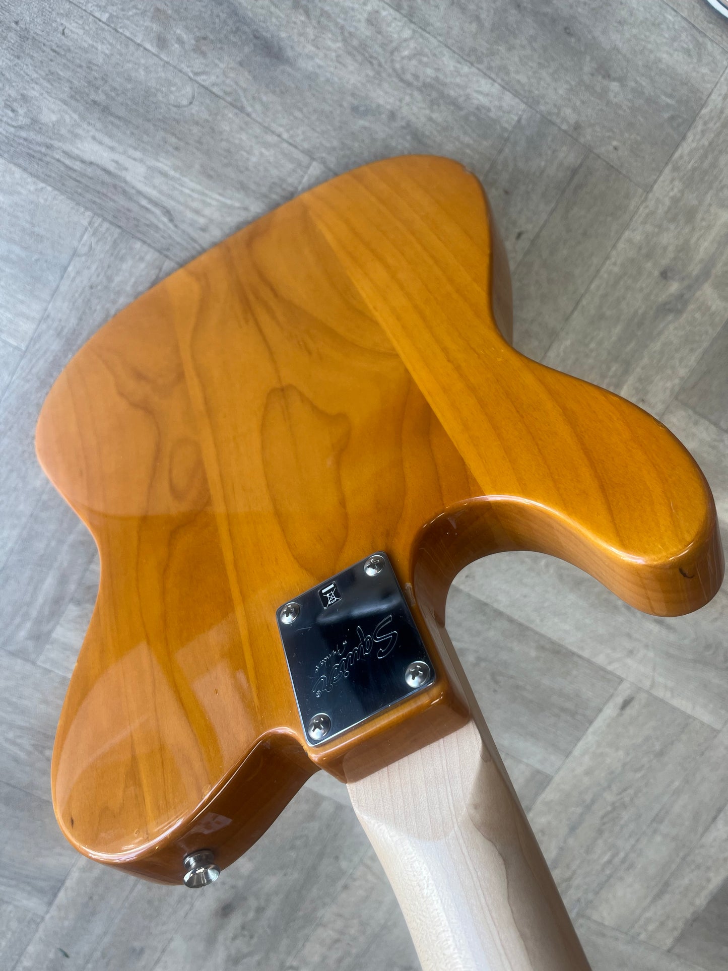 Squier Telecaster - Classic wood finish with black pick guard - GREAT CONDITION