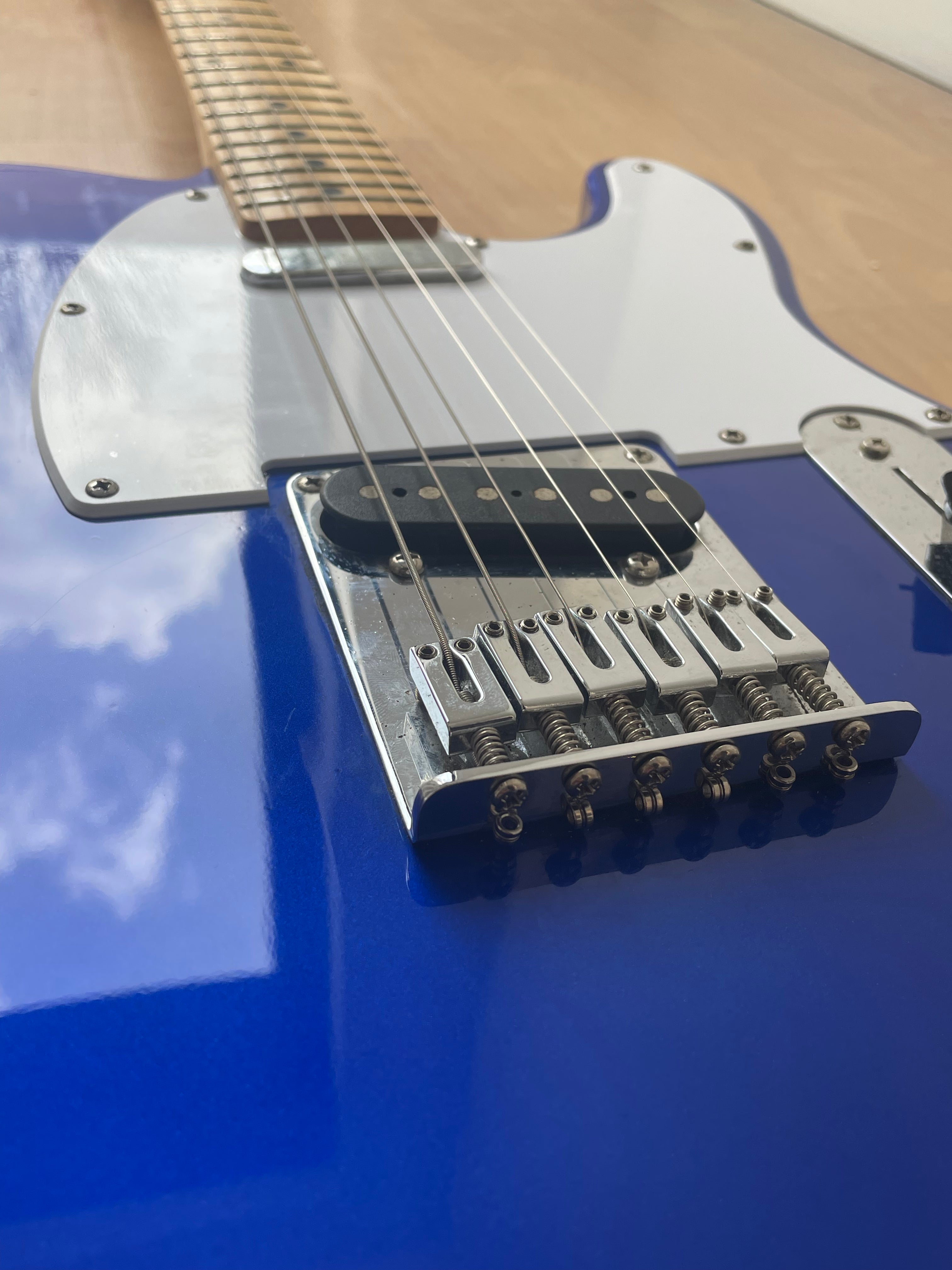 Squier Affinity Telecaster in Lake Blue