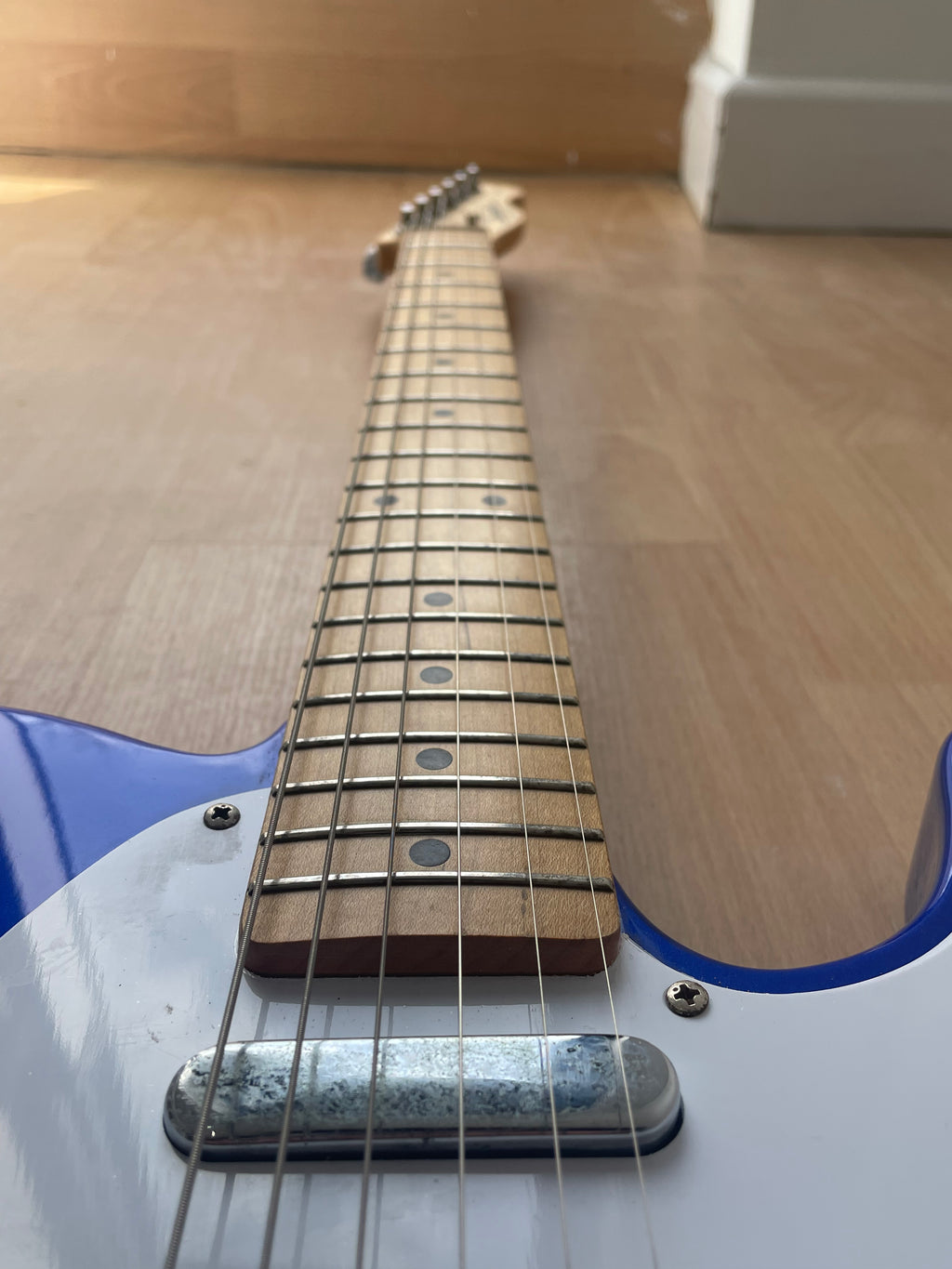 Squier Affinity Telecaster in Lake Blue