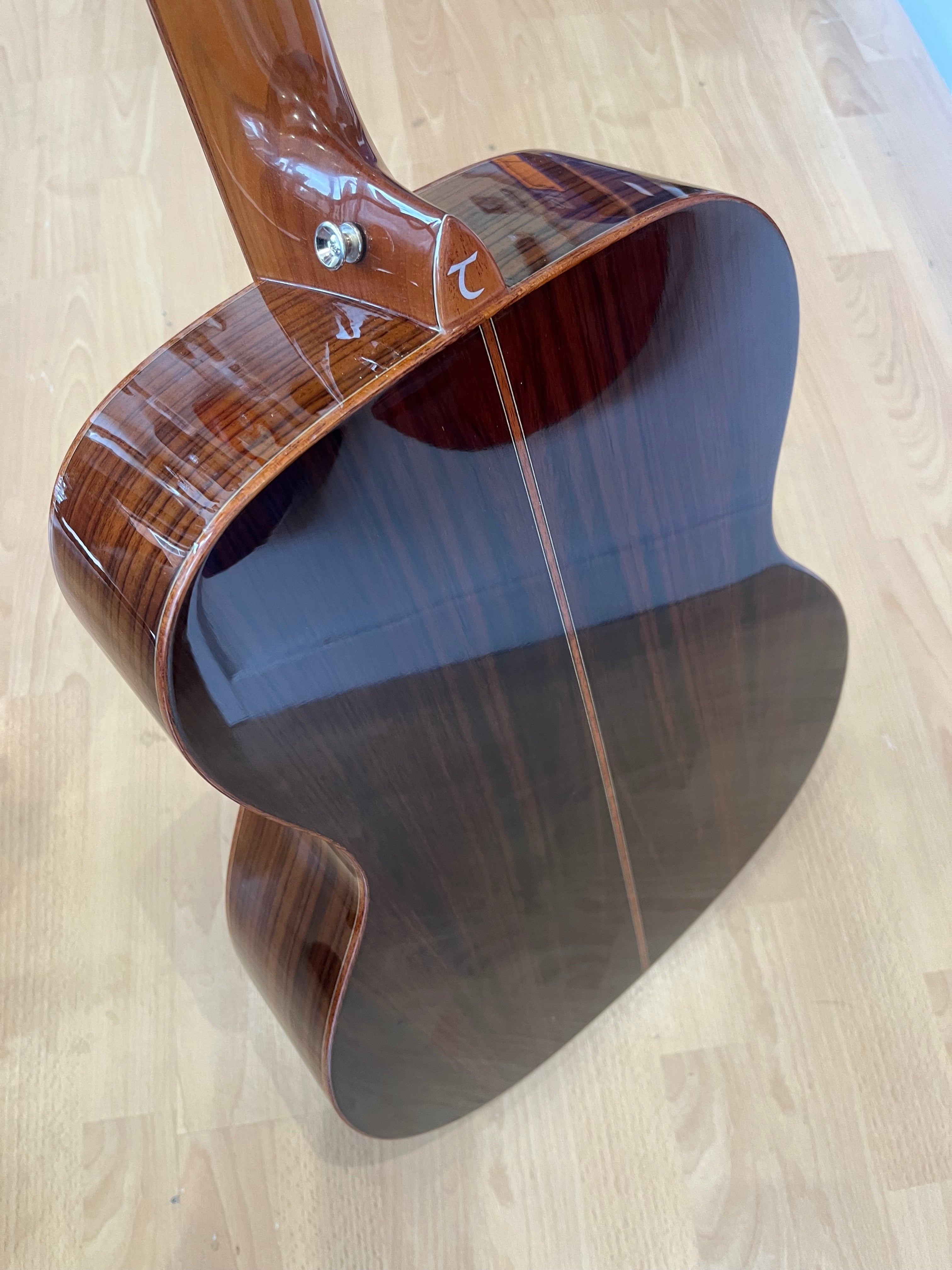 Tanglewood Smart Series Rosewood Acoustic Guitar LIMITED EDITION - Orchestra shape