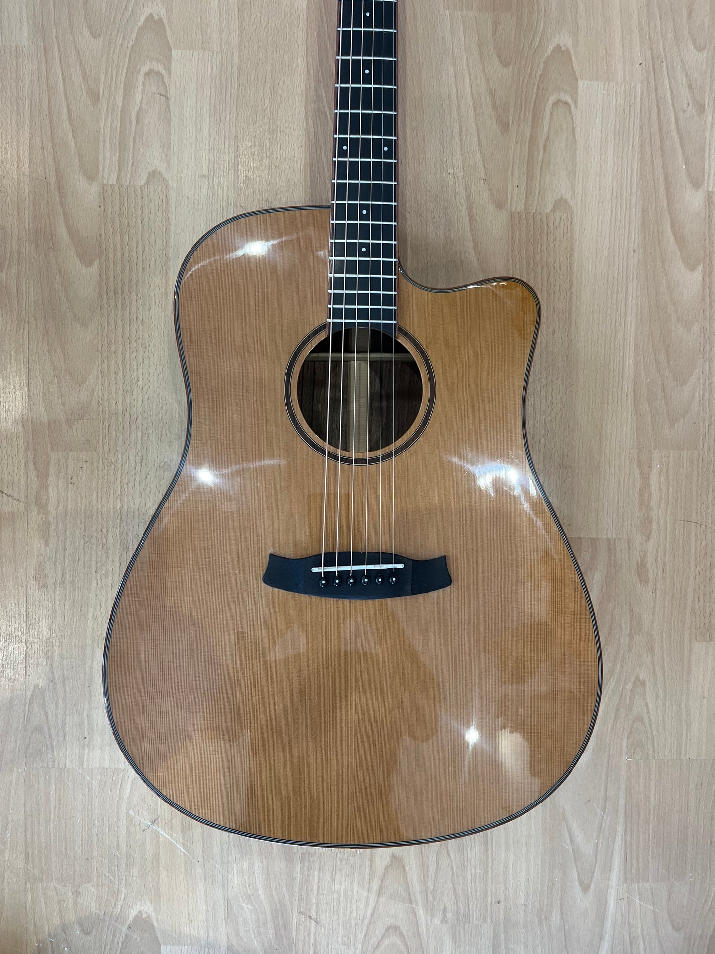 Tanglewood Smart Series Rosewood Acoustic Guitar LIMITED EDITION - Dreadnought cutaway