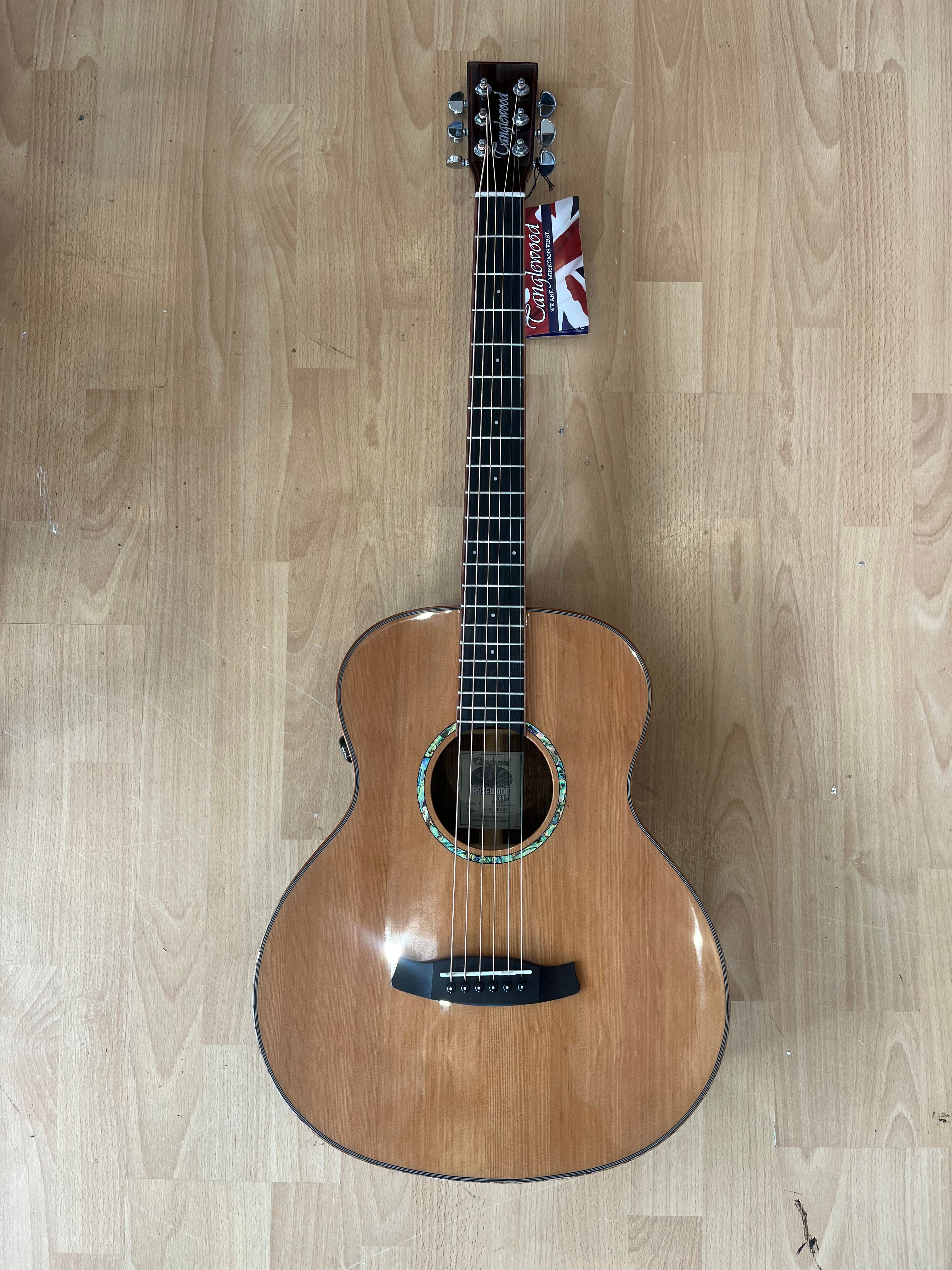 Tanglewood Smart Series Rosewood Acoustic Guitar TRS1E