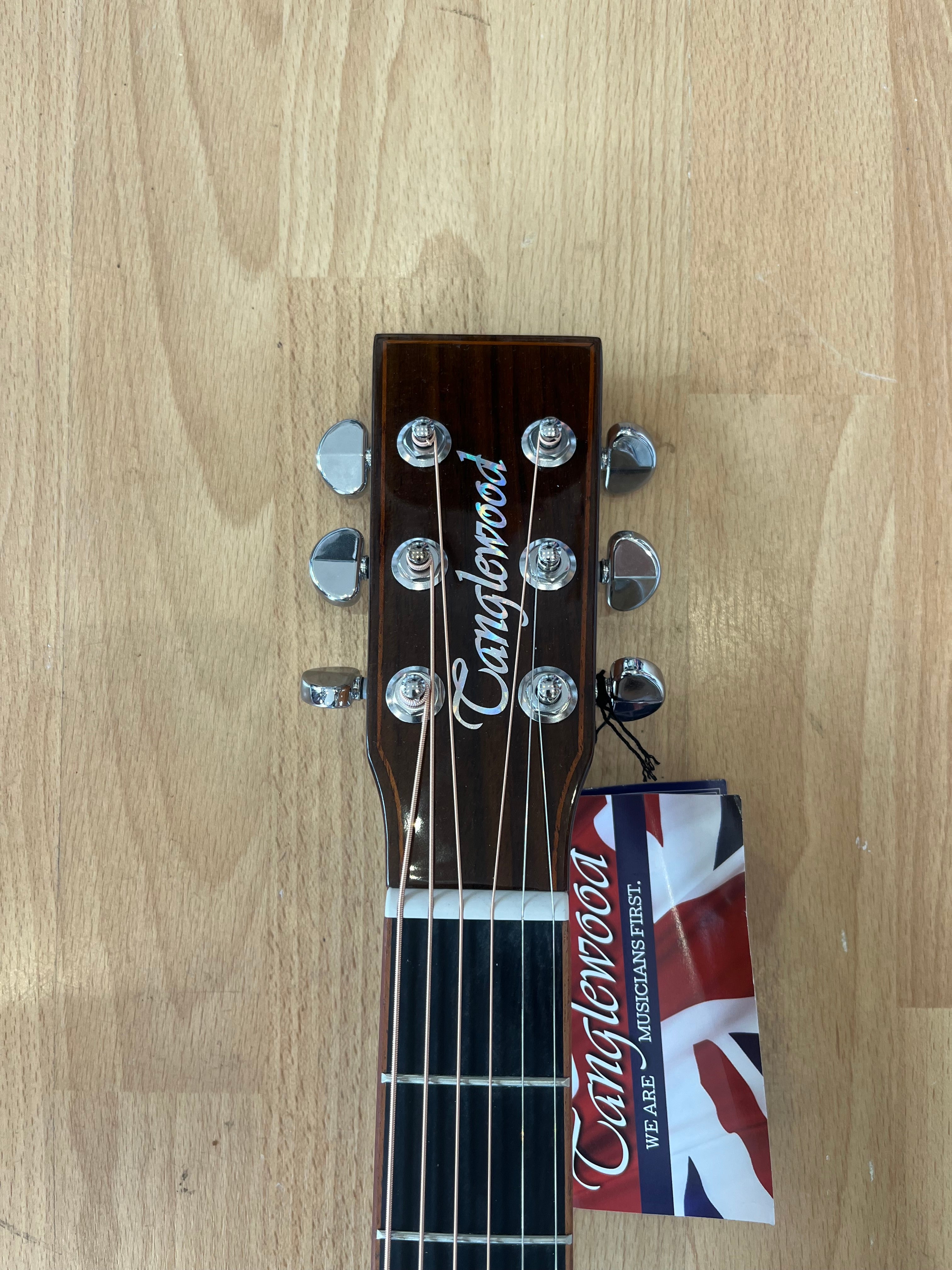 Tanglewood Smart Series Rosewood Acoustic Guitar TRS1E