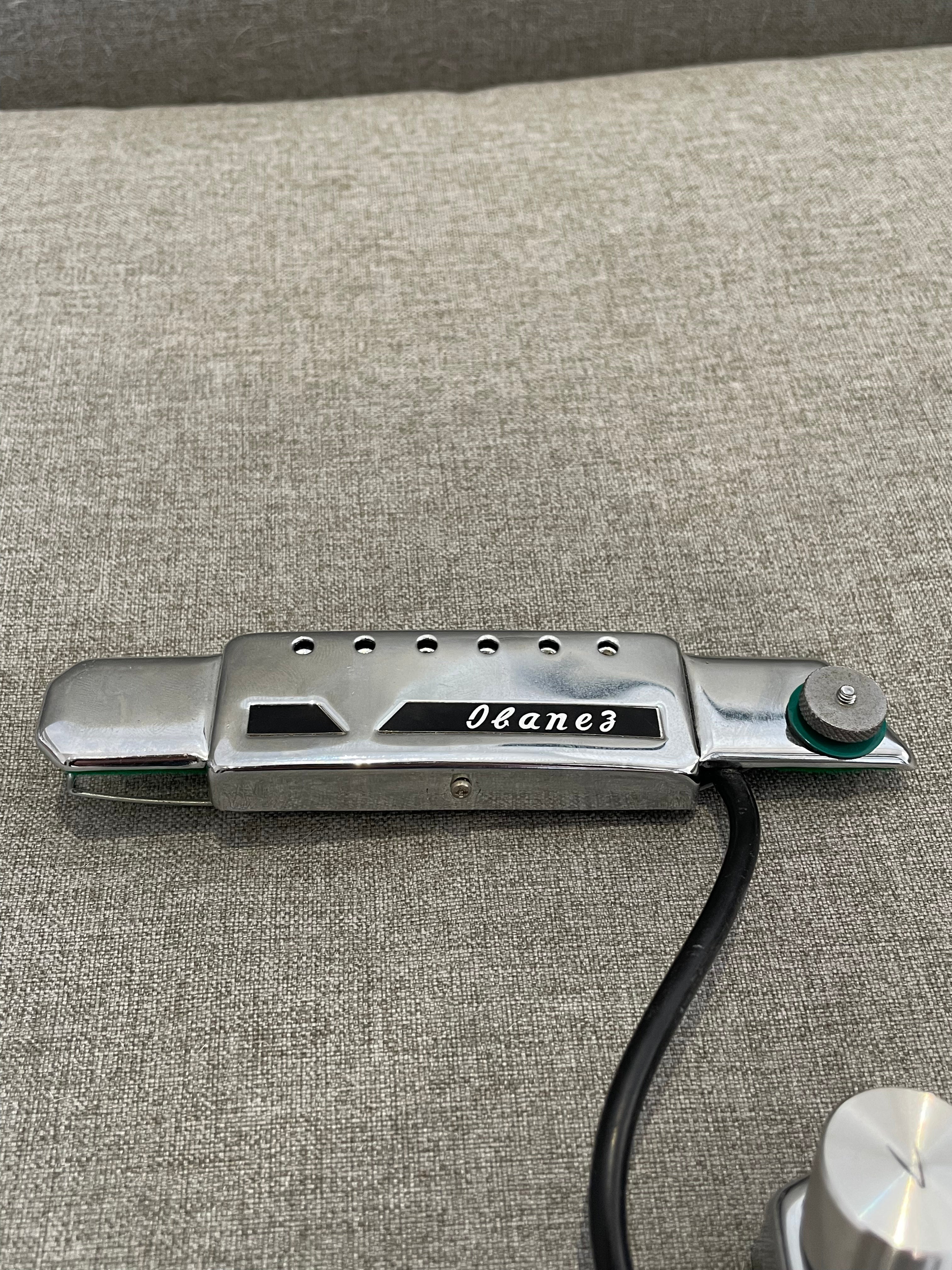 Ibanez vintage acoustic pickup for sound hole