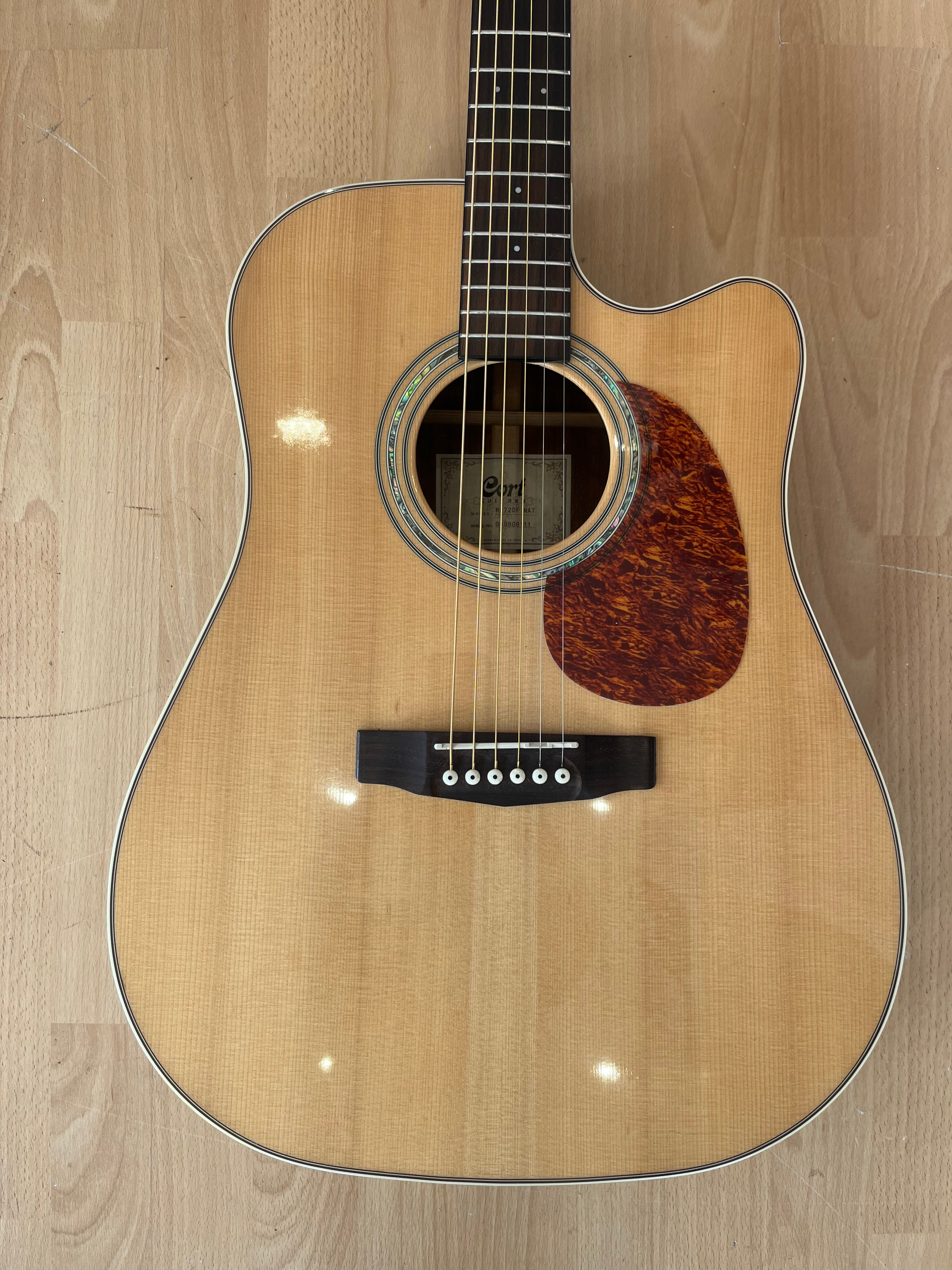 Cort MR720F Electro Acoustic, Natural Satin - Excellent Condition