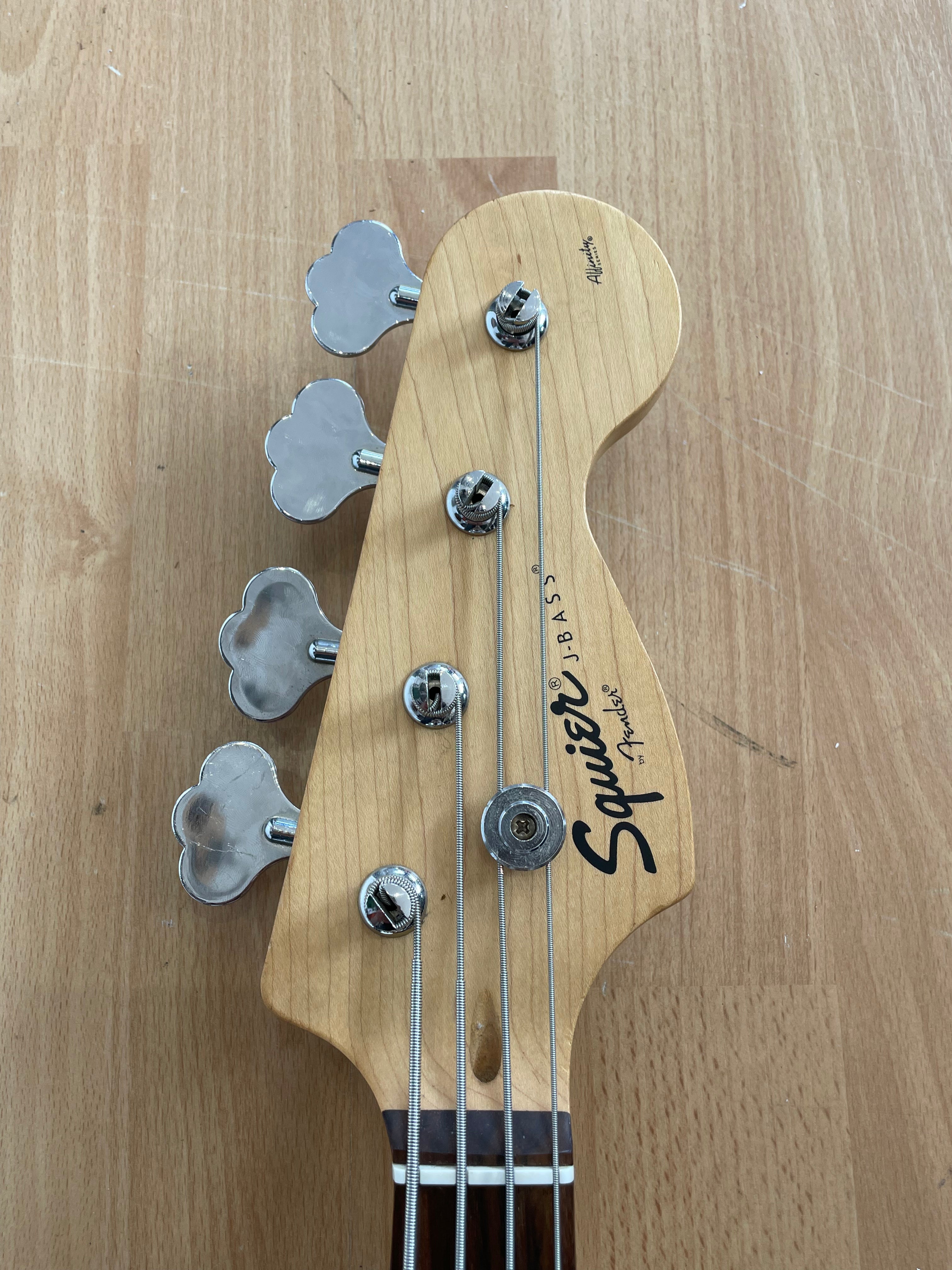 Fender Squire J Bass in Jet Black - Good Condition