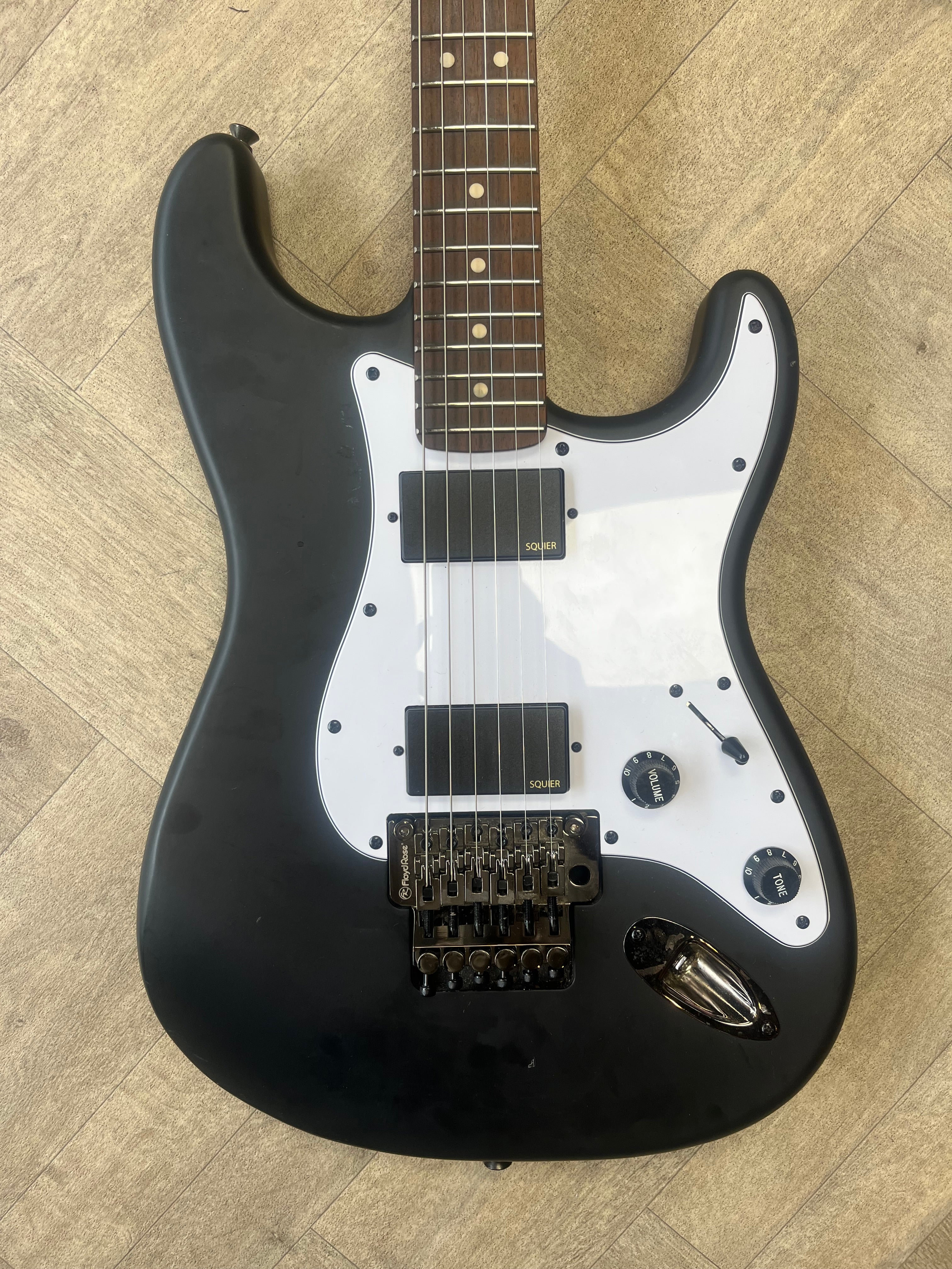 Contemporary Active Stratocaster HH with Floyd Rose in Flat Black - SOME COSMETIC DAMAGE