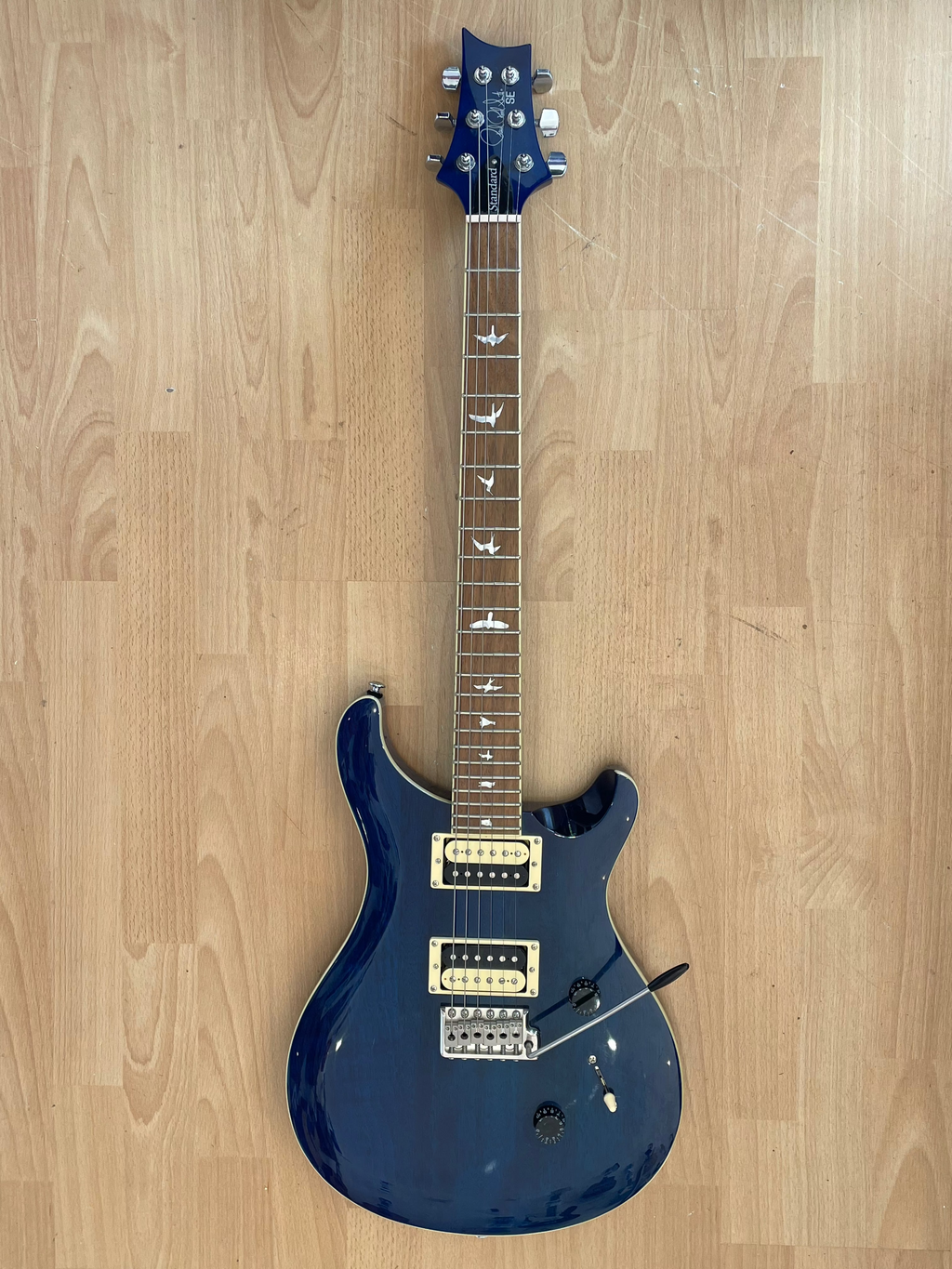 Stunning Deep Blue PRS SE standard - great condition