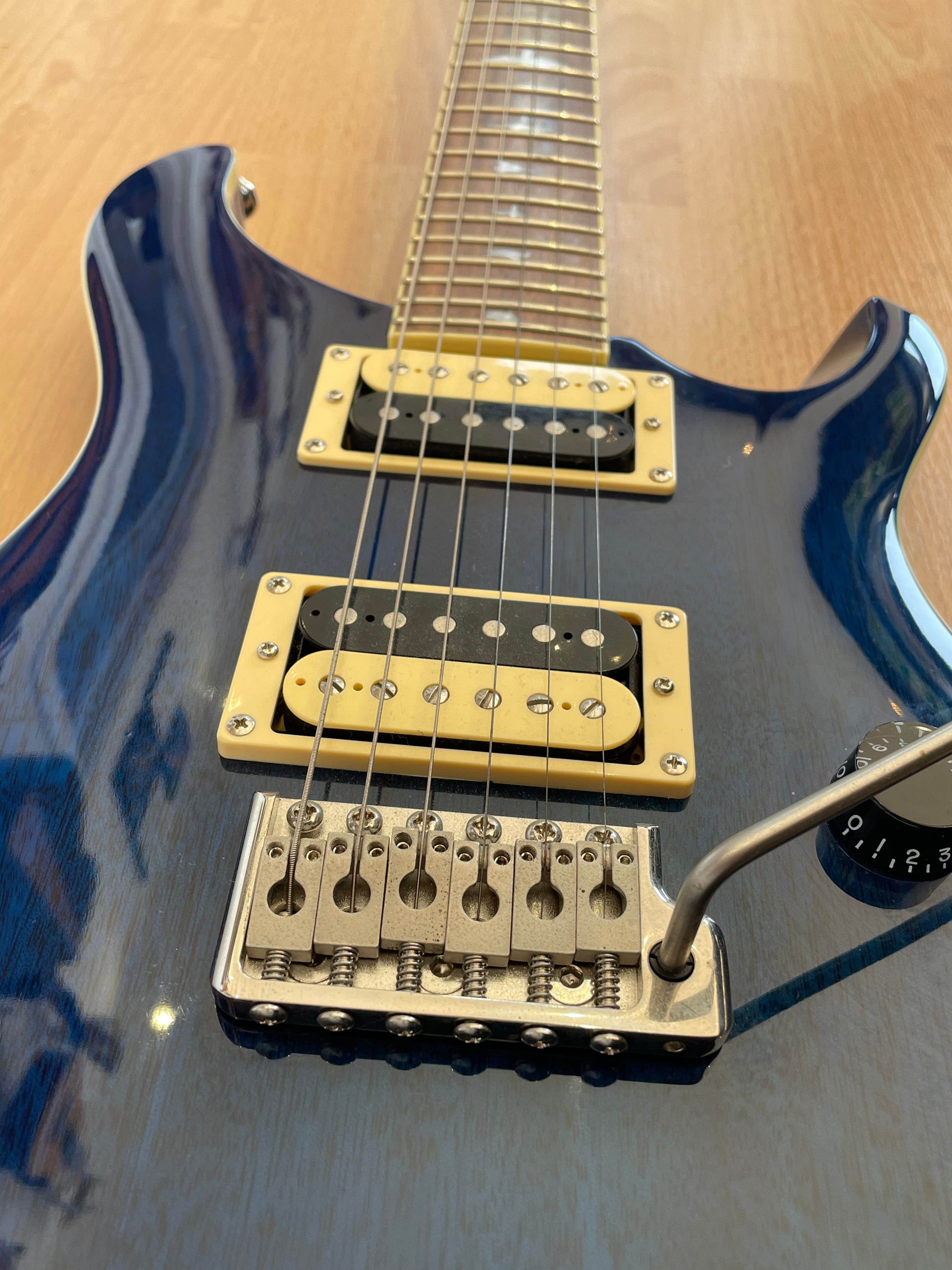 Stunning Deep Blue PRS SE standard - great condition