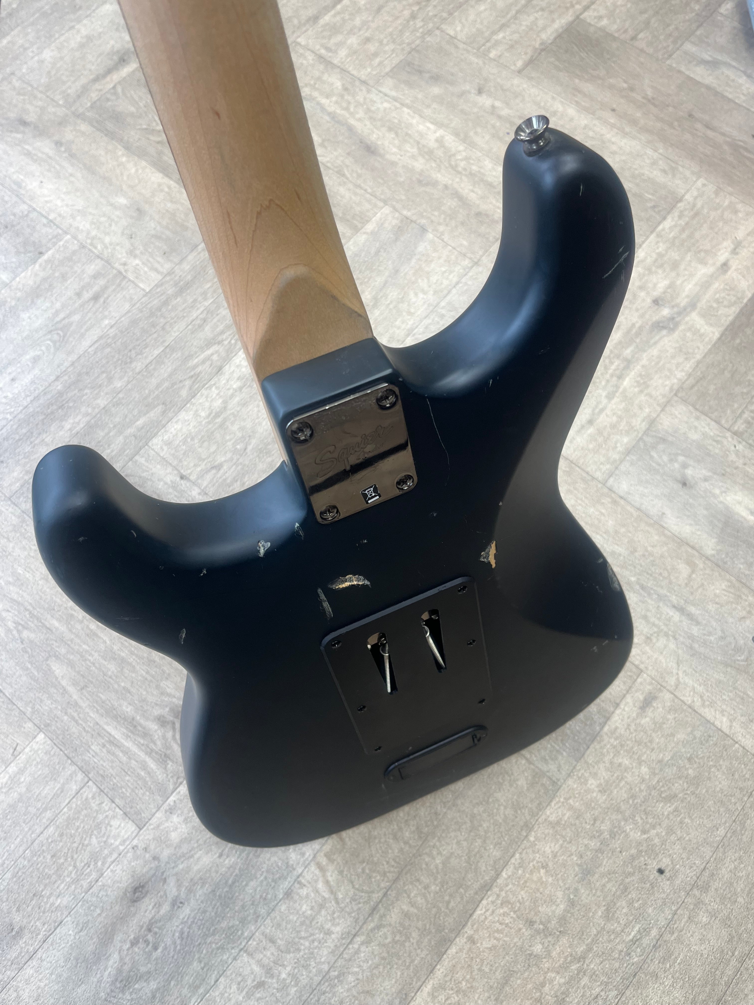 Contemporary Active Stratocaster HH with Floyd Rose in Flat Black - SOME COSMETIC DAMAGE