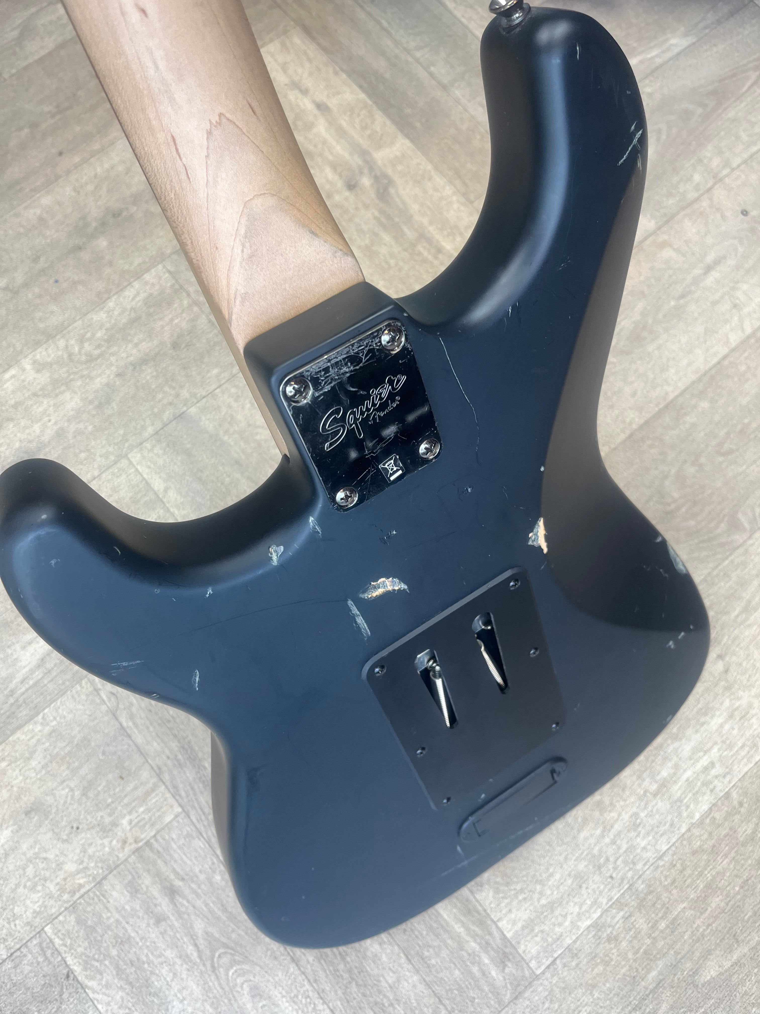 Contemporary Active Stratocaster HH with Floyd Rose in Flat Black - SOME COSMETIC DAMAGE