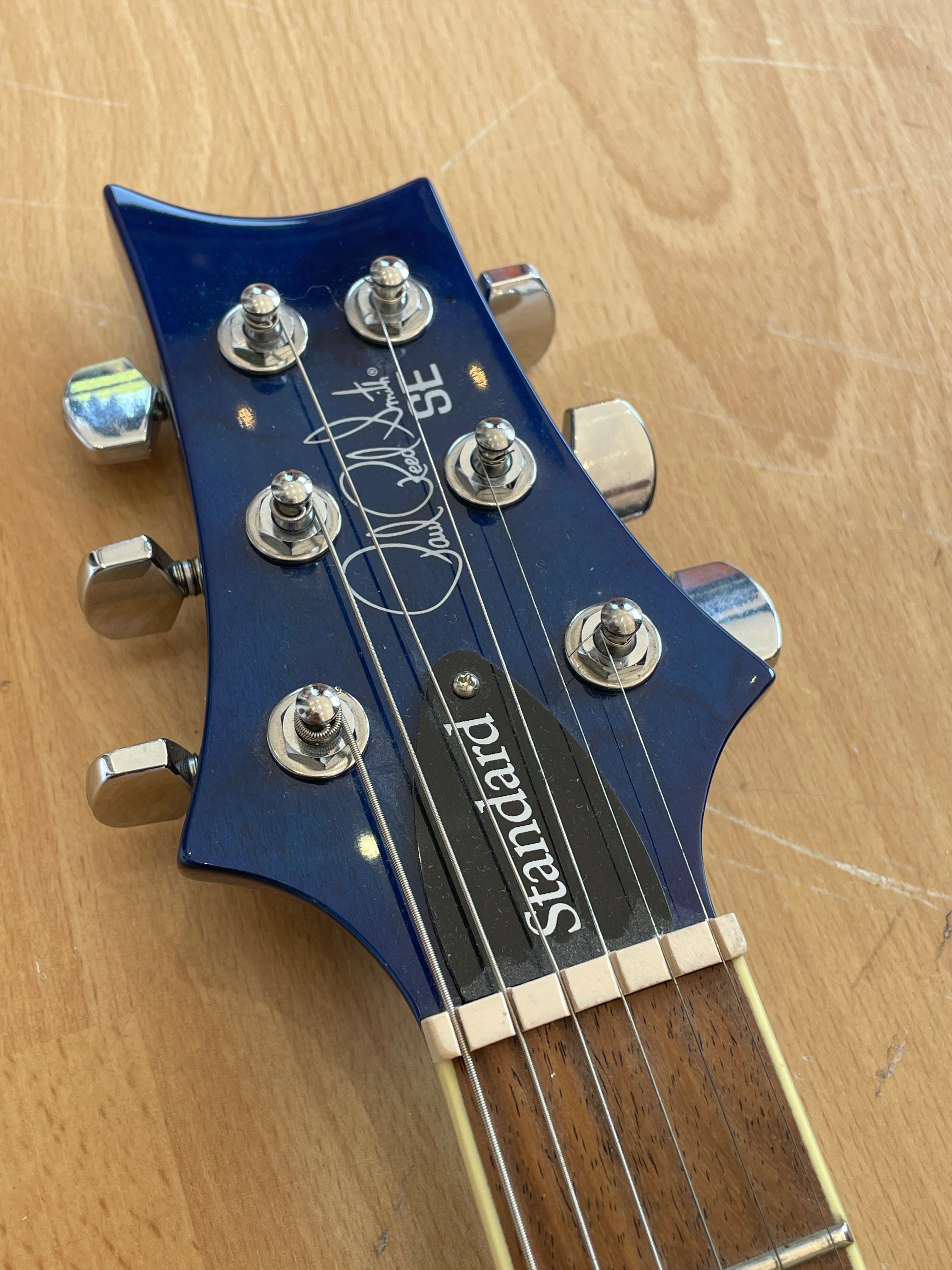 Stunning Deep Blue PRS SE standard - great condition