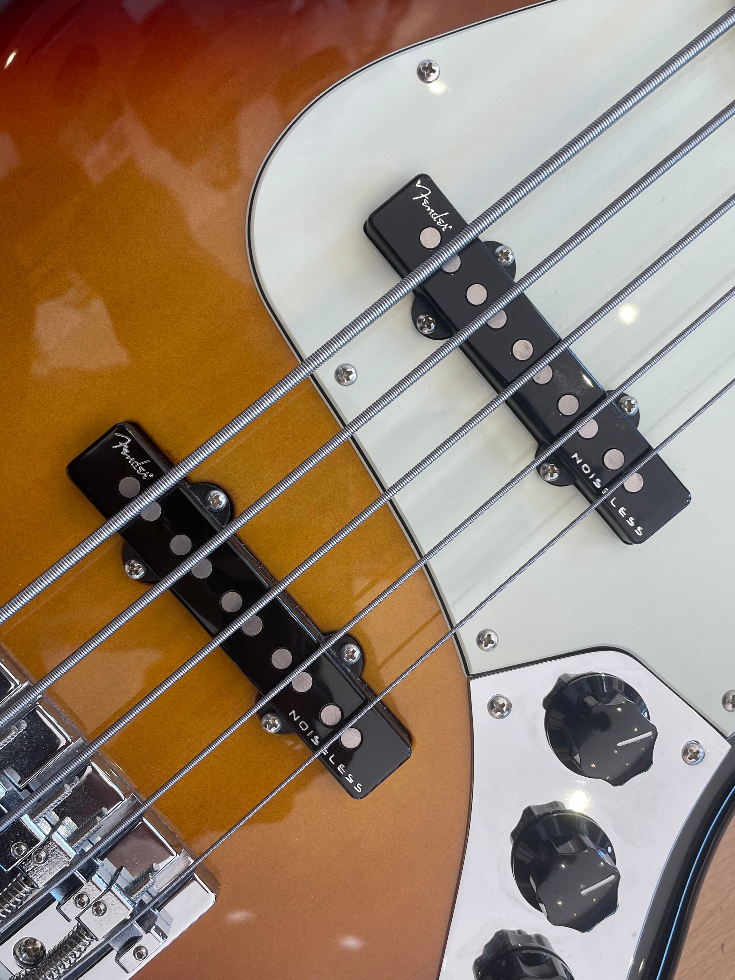 Gorgeous Fender American Ultra  5-String Jazz Bass - Excellent Condition