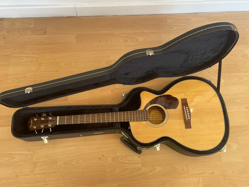 Fender CC-140SCE Concert Electro-Acoustic Guitar, with case - BRAND NEW