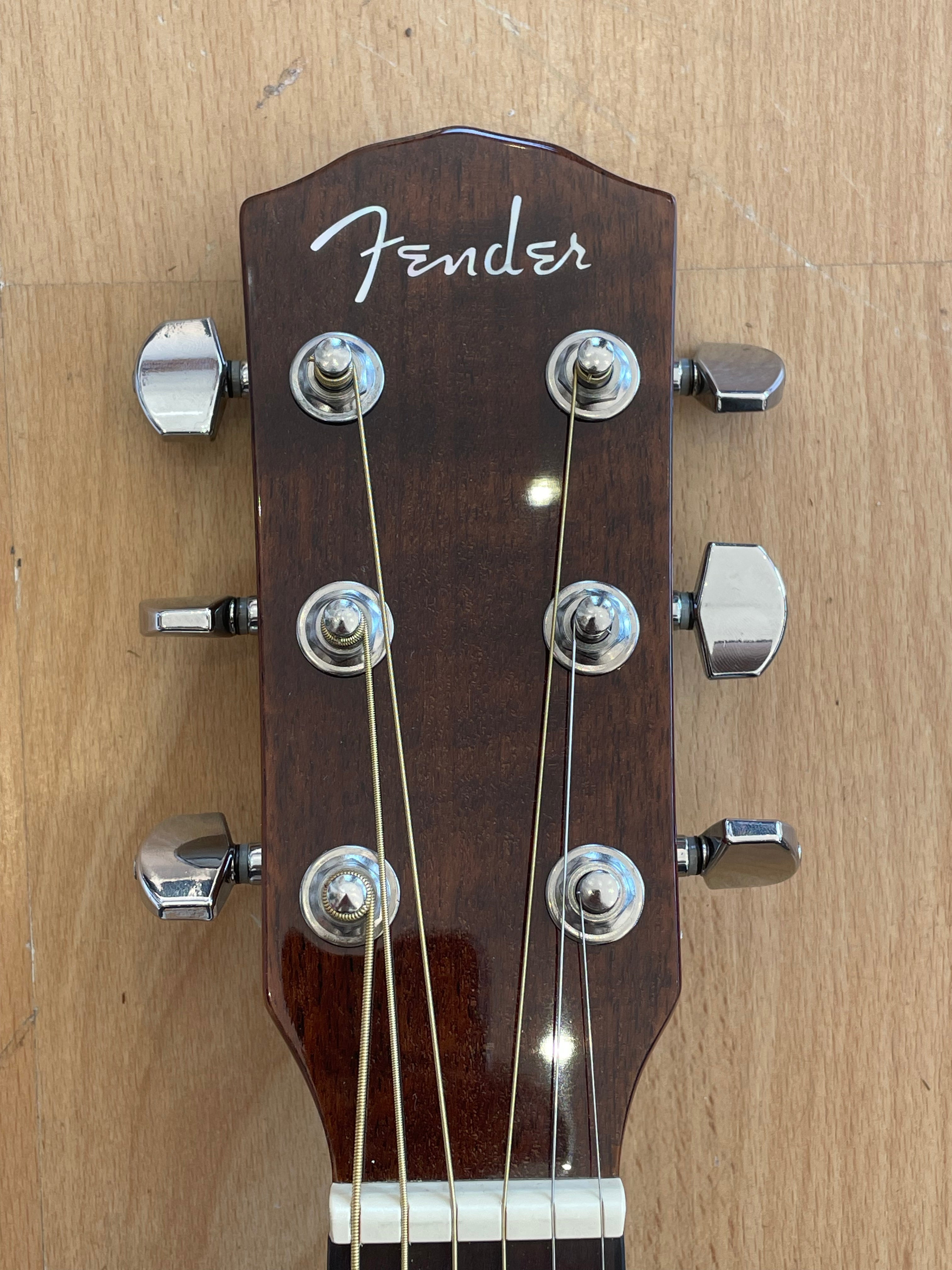 Fender CC-140SCE Concert Electro-Acoustic Guitar, with case - BRAND NEW