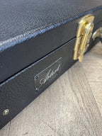 Artist Hard Guitar Case, rectangle, fits most guitars - GOOD CONDITION