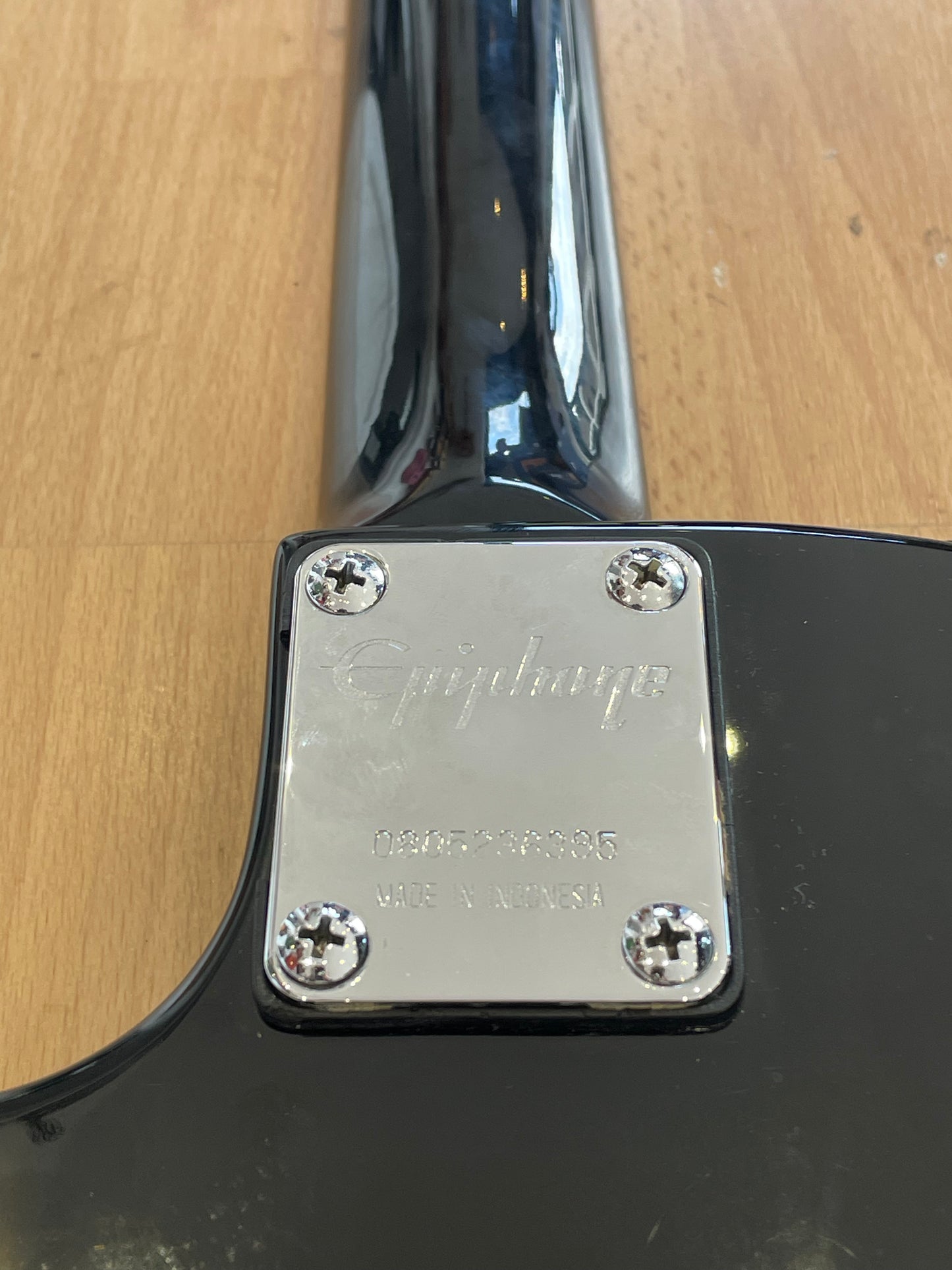 Epiphone Special ii  6 string electric guitar in Jet Black