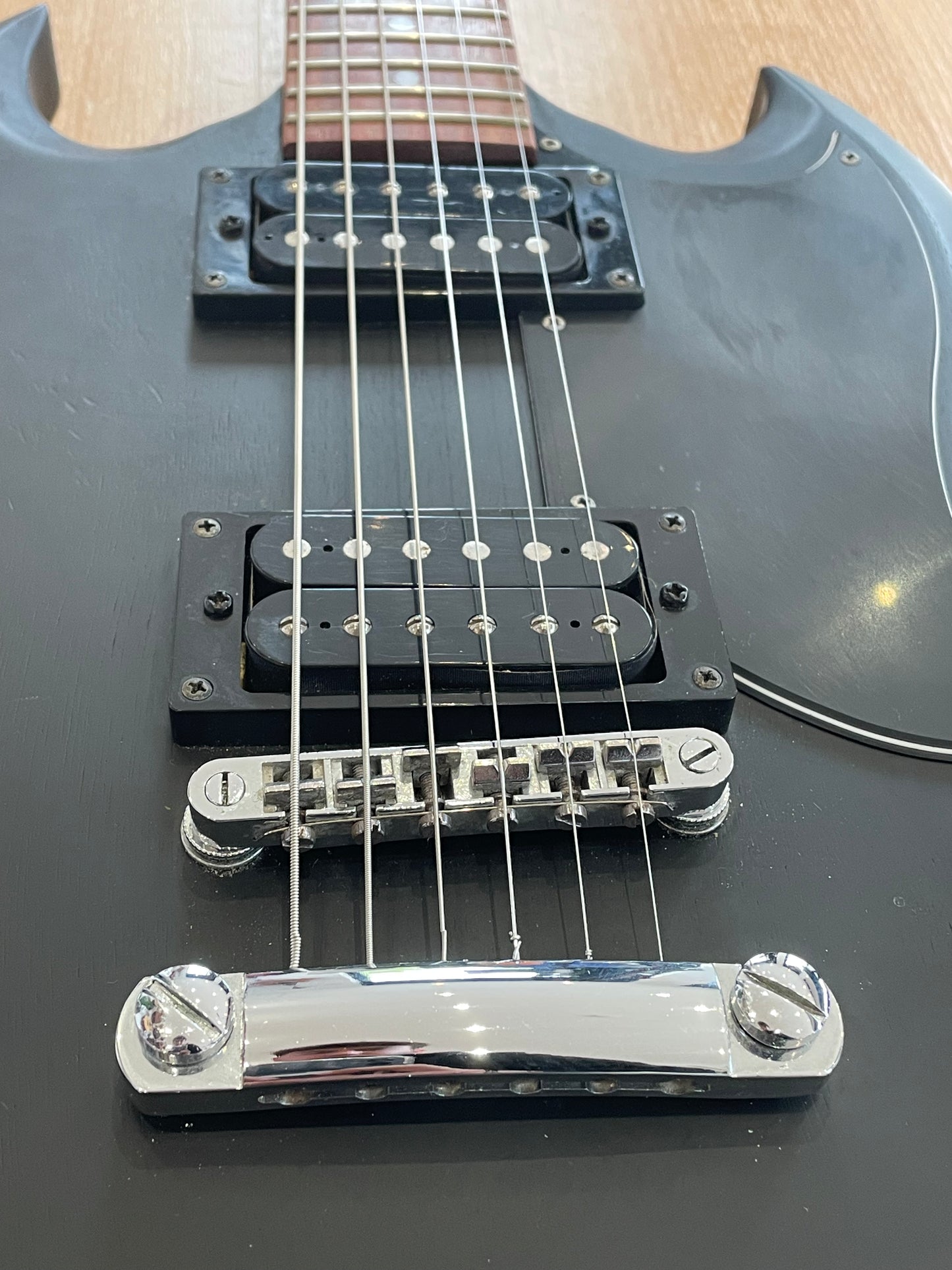 Vintage looking Epiphone SG Standard in black wood finish -good condition