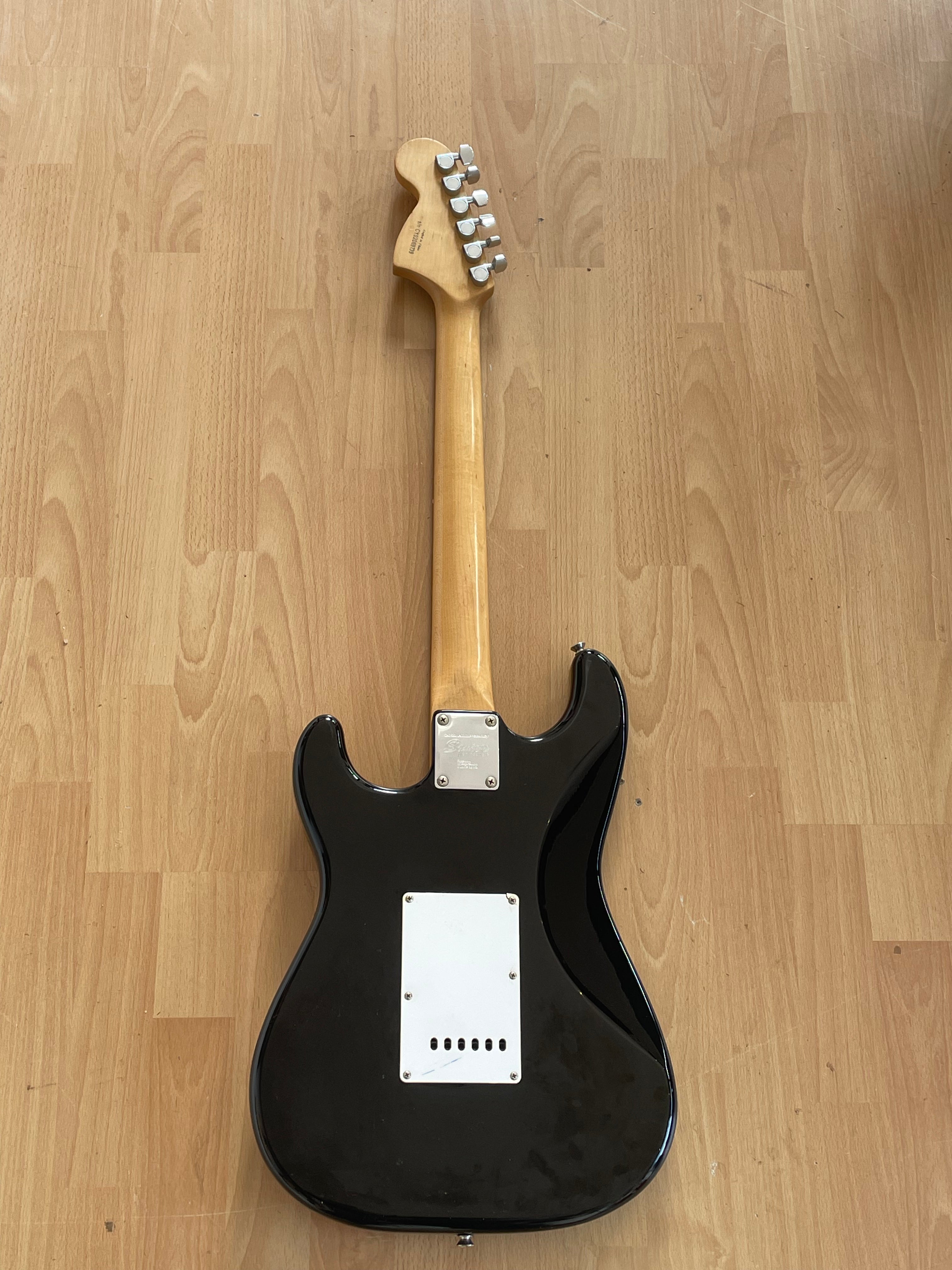 Squier Affinity Series Stratocaster - good condition