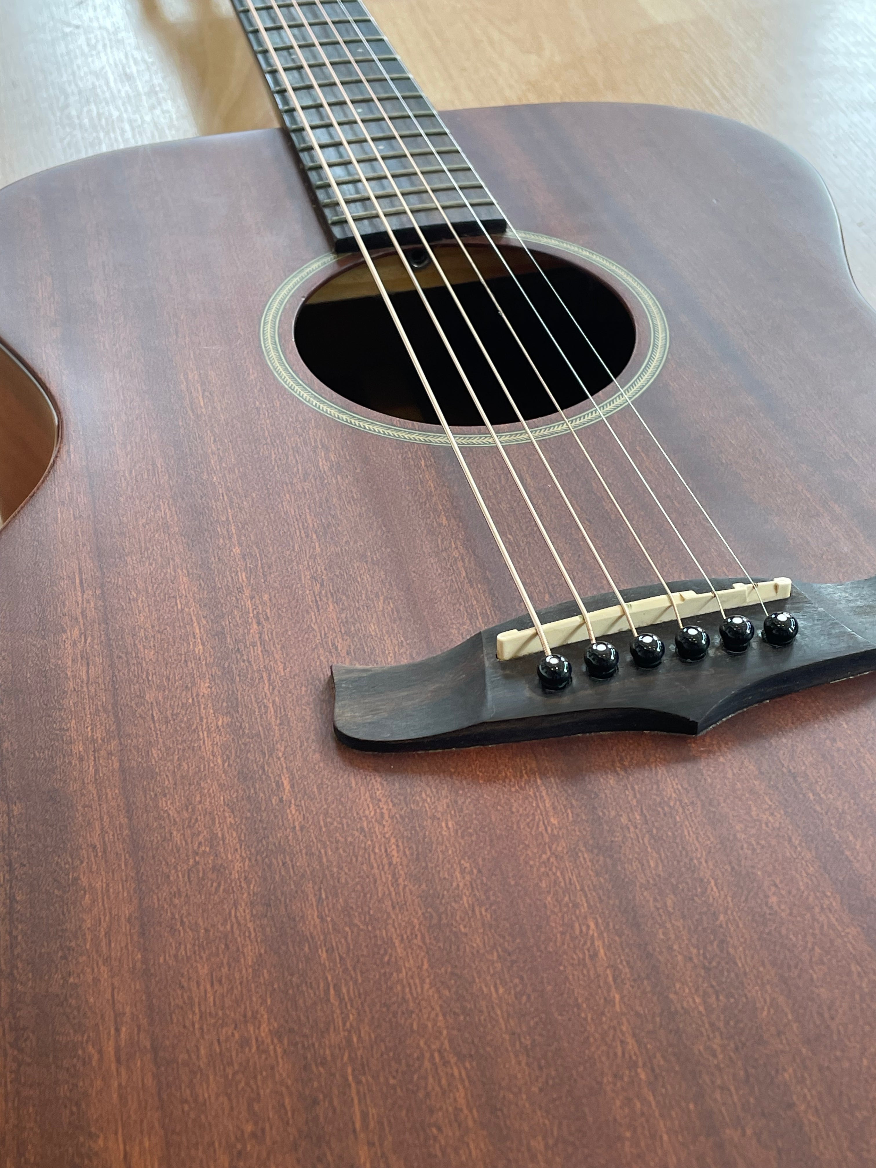 Tanglewood TW30 - in good condition