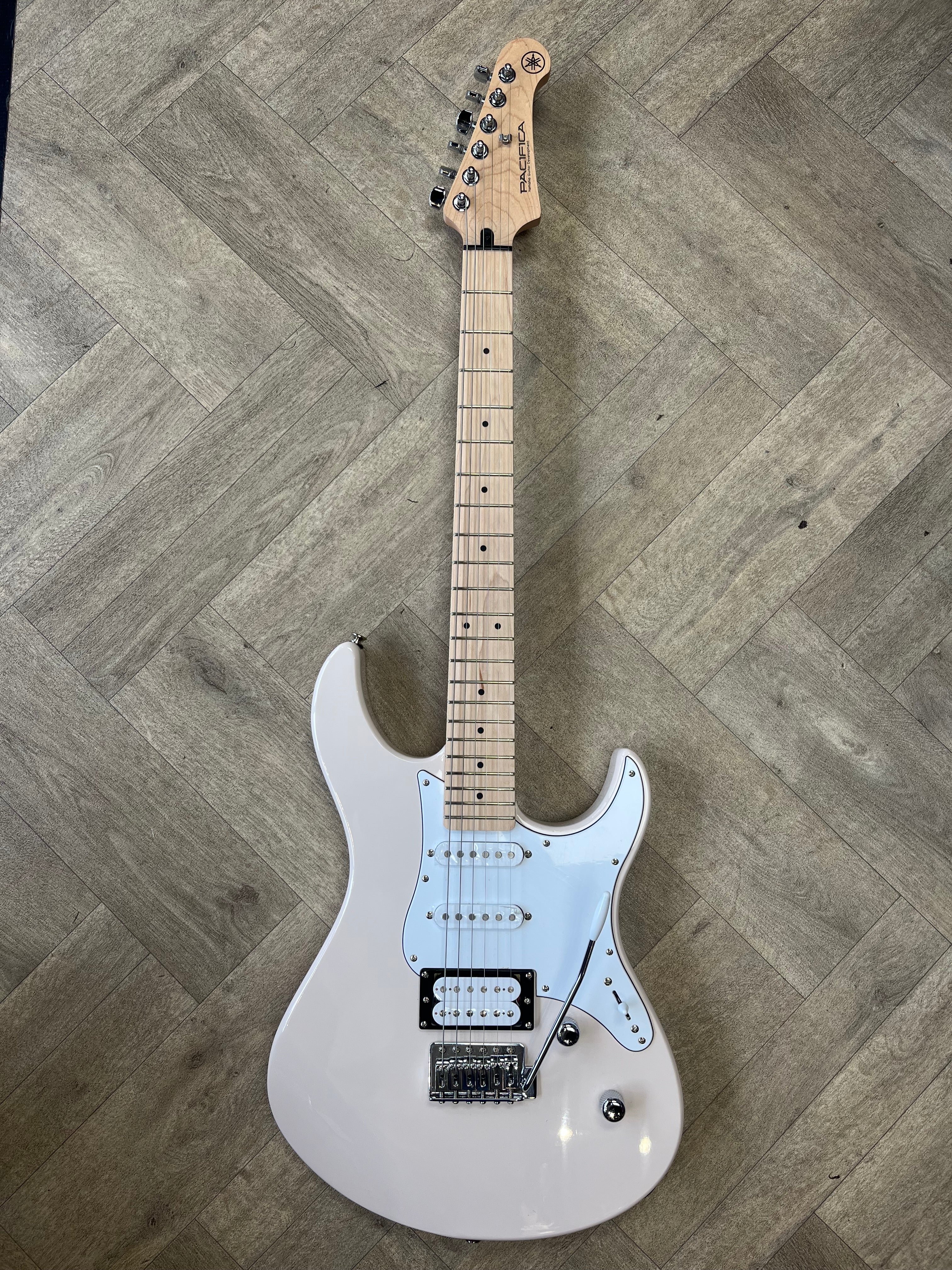 Yamaha Pacifica 112VM HSS Electric Guitar – Vintage White (Maple Neck)