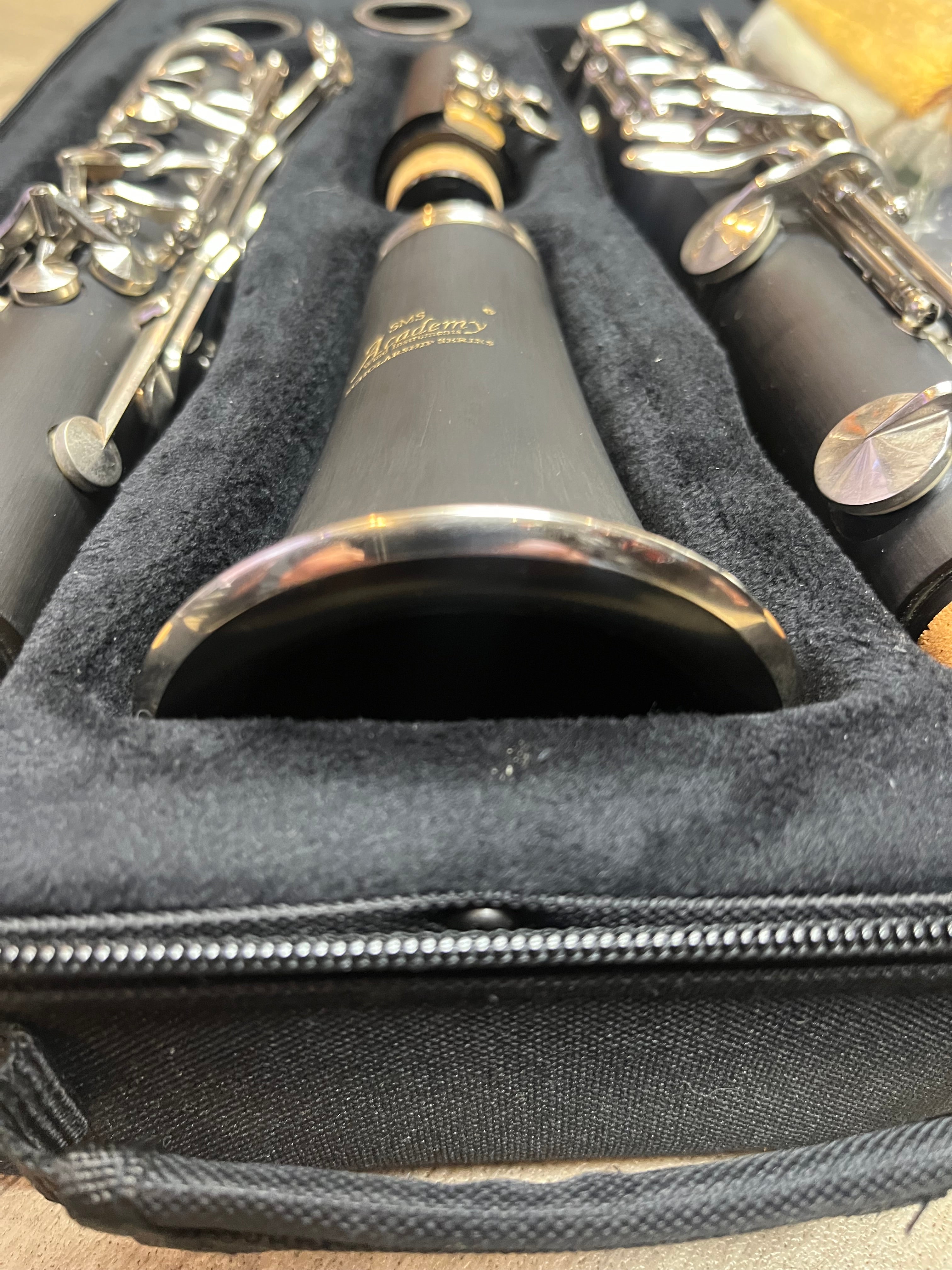 SMS Academy Scholarship Series Clarinet – Student Model (with Case)