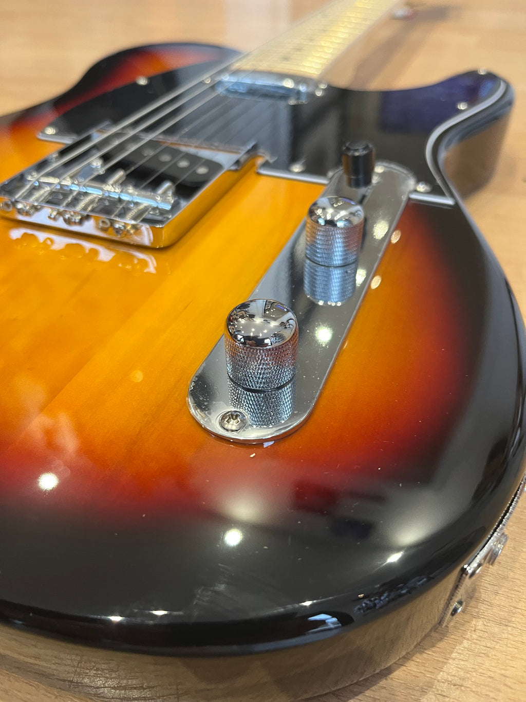 Gould Electric Guitar - Tennessee Model. Sunburst