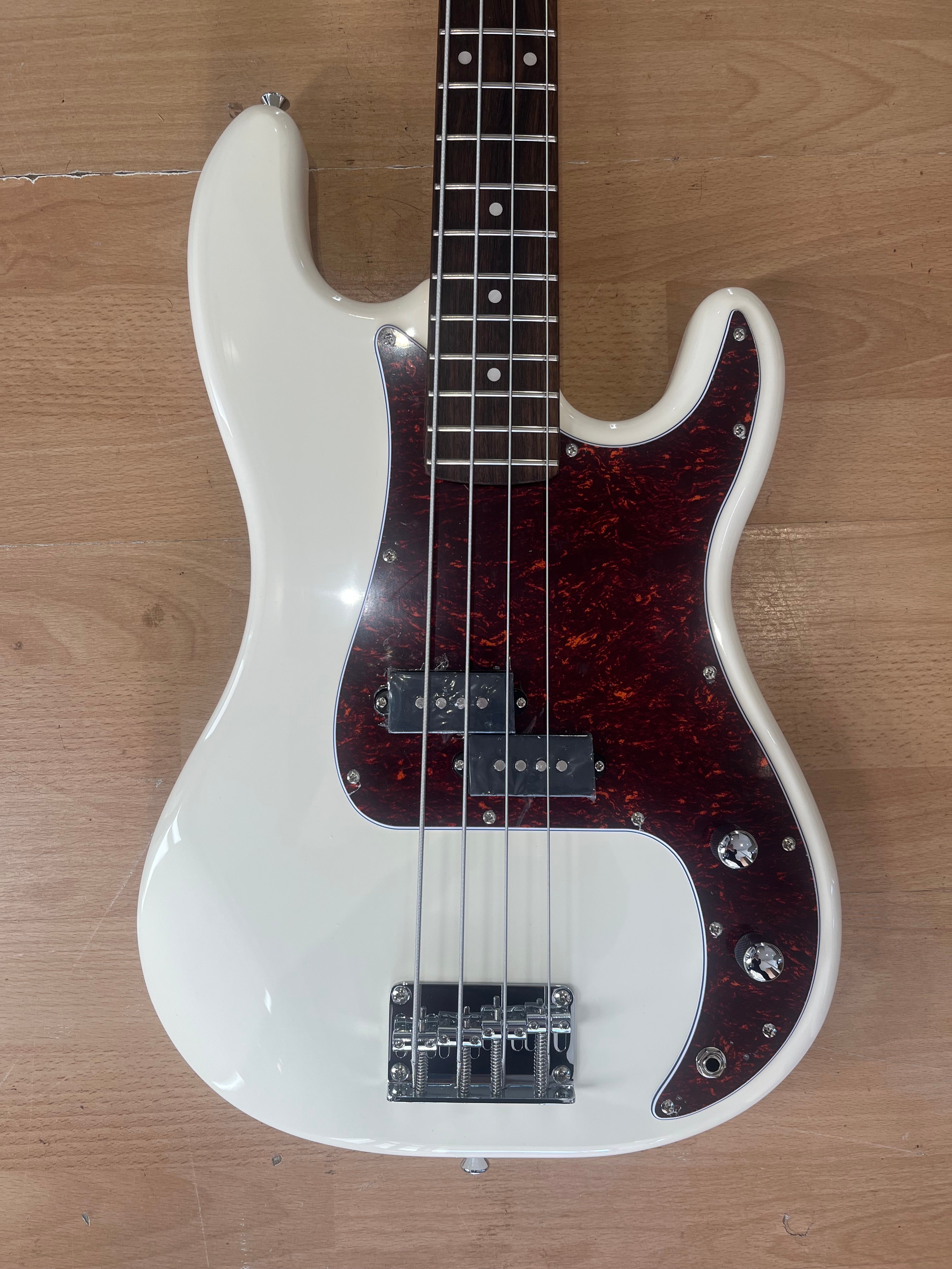 Gould Electric Bass - Princeton Model. Cream