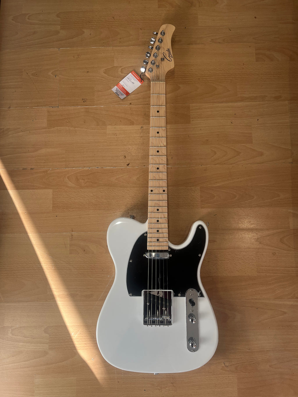 Gould Electric Guitar - Tennessee Model. Pure White
